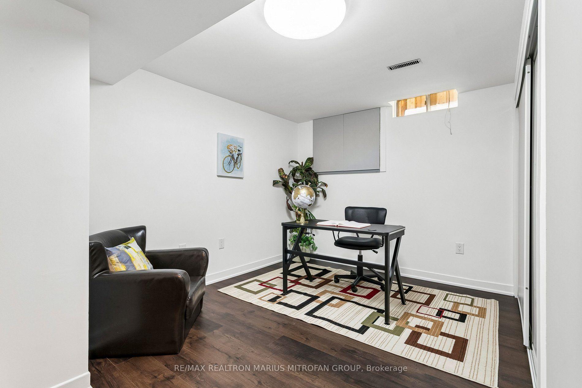 Photo 24 of 1287 Willowbank Trail, Mississauga, Rathwood — HOMEH