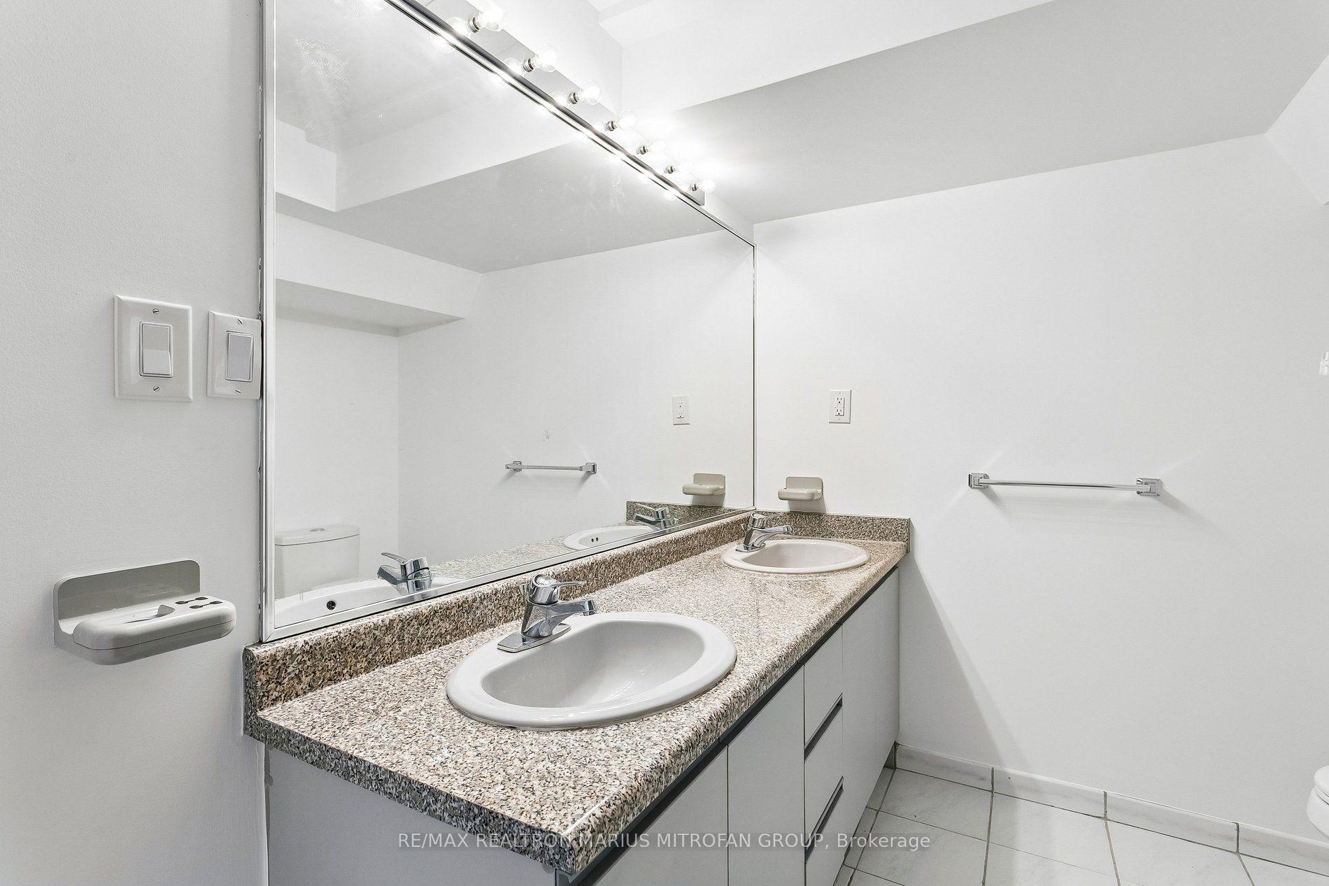 Photo 29 of 1287 Willowbank Trail, Mississauga, Rathwood — HOMEH