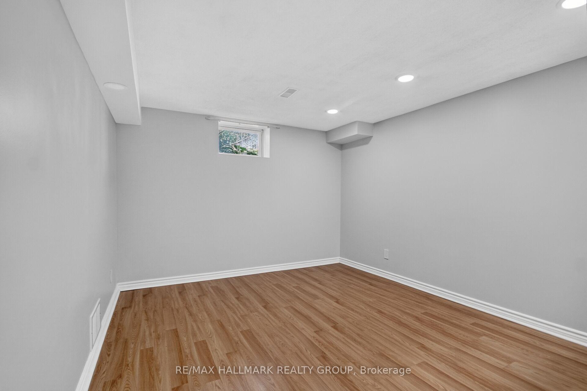 Photo 32 of 82 Whalings Circle, Ottawa, Stittsville (Central) — HOMEH
