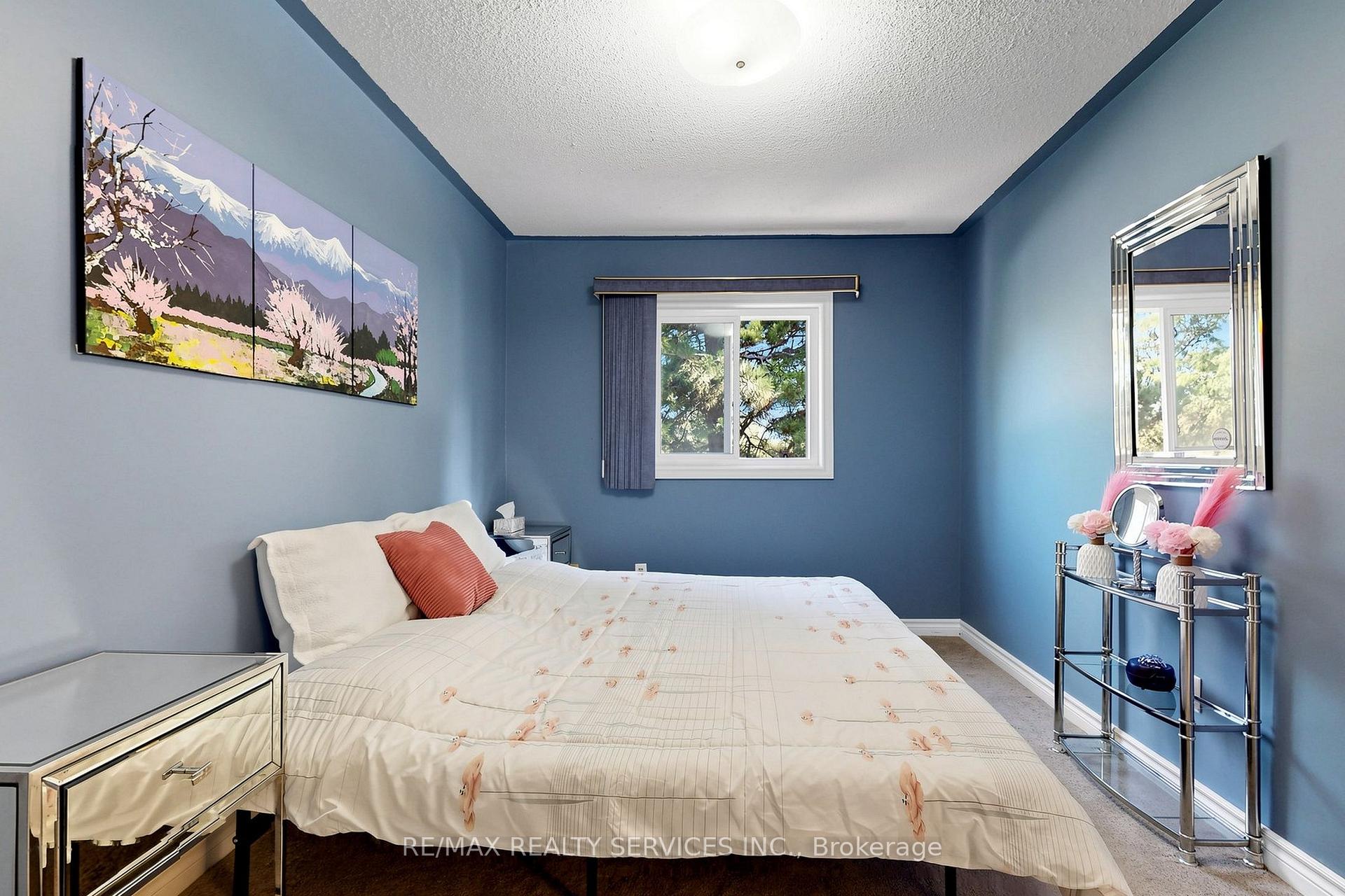 Photo 27 of 74 Heathcliffe Square, Brampton, Central Park — HOMEH