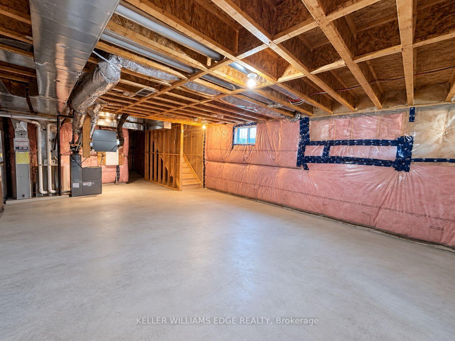 Photo 18 of 901 Robert Ferrie Drive, Kitchener, Doon South — HOMEH