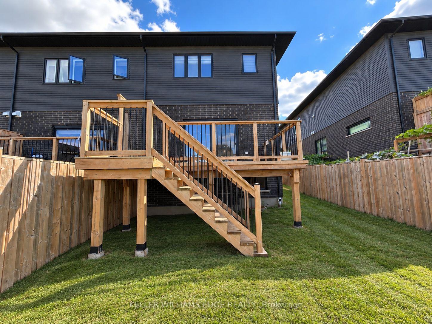 Photo 19 of 901 Robert Ferrie Drive, Kitchener, Doon South — HOMEH