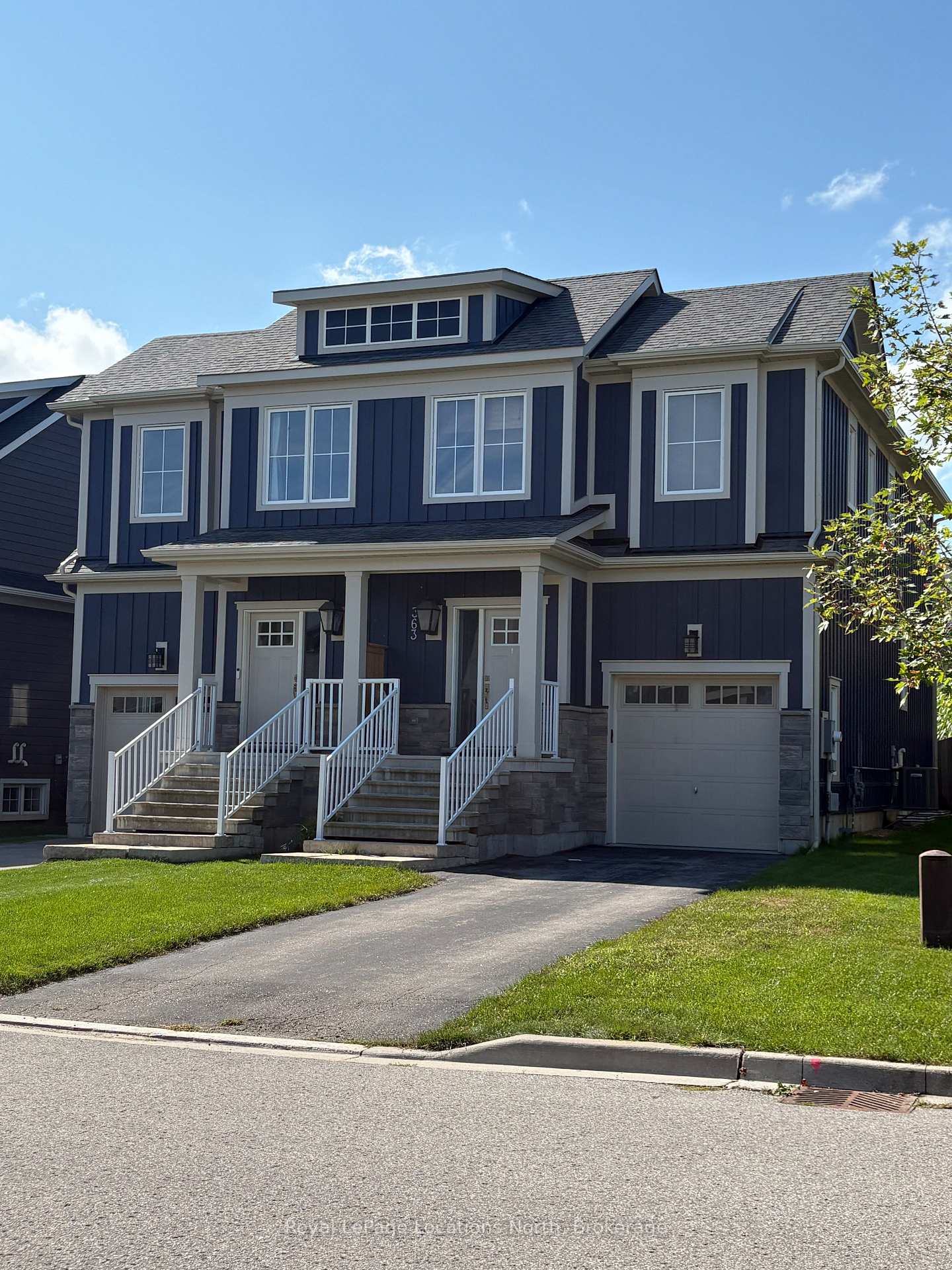 Photo 2 of 363 Yellow Birch Crescent, Blue Mountains — HOMEH