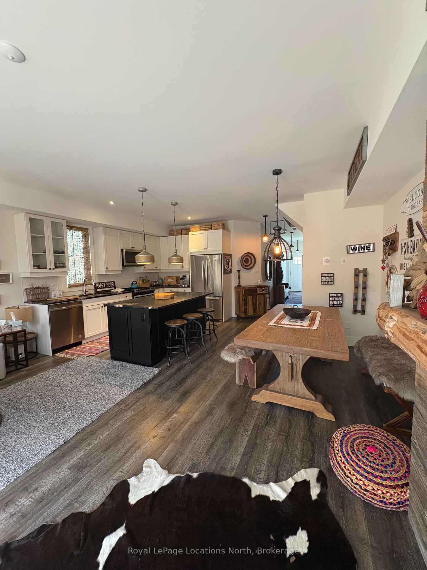 Photo 3 of 363 Yellow Birch Crescent, Blue Mountains — HOMEH