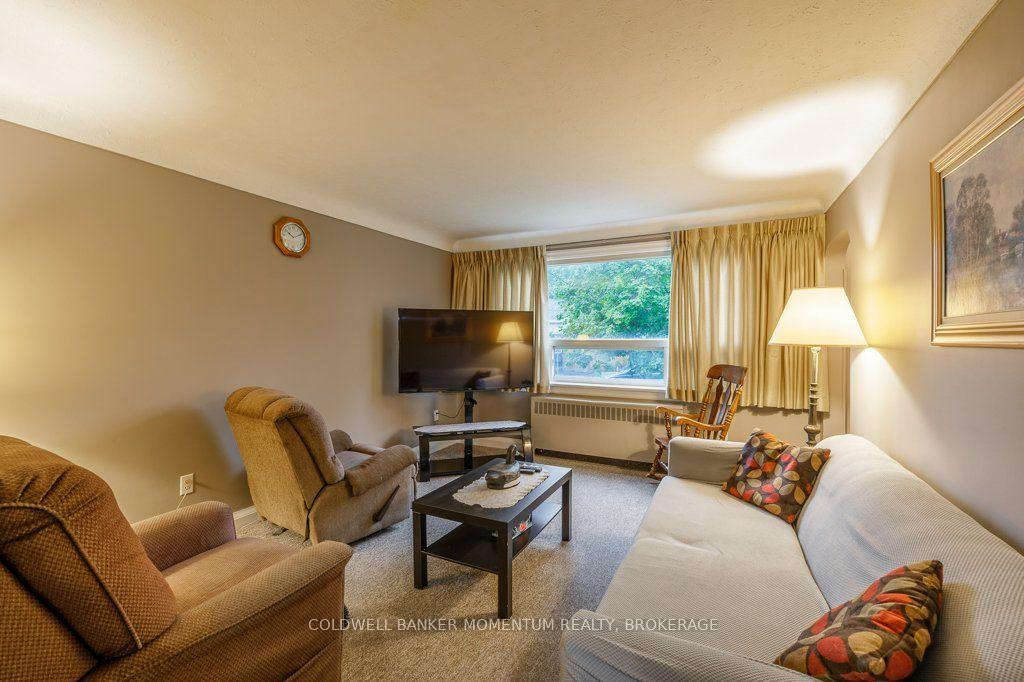 Photo 9 of 25 Clayburn Avenue, St. Catharines, Oakdale — HOMEH