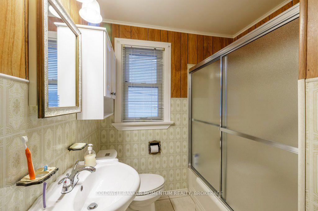 Photo 10 of 25 Clayburn Avenue, St. Catharines, Oakdale — HOMEH