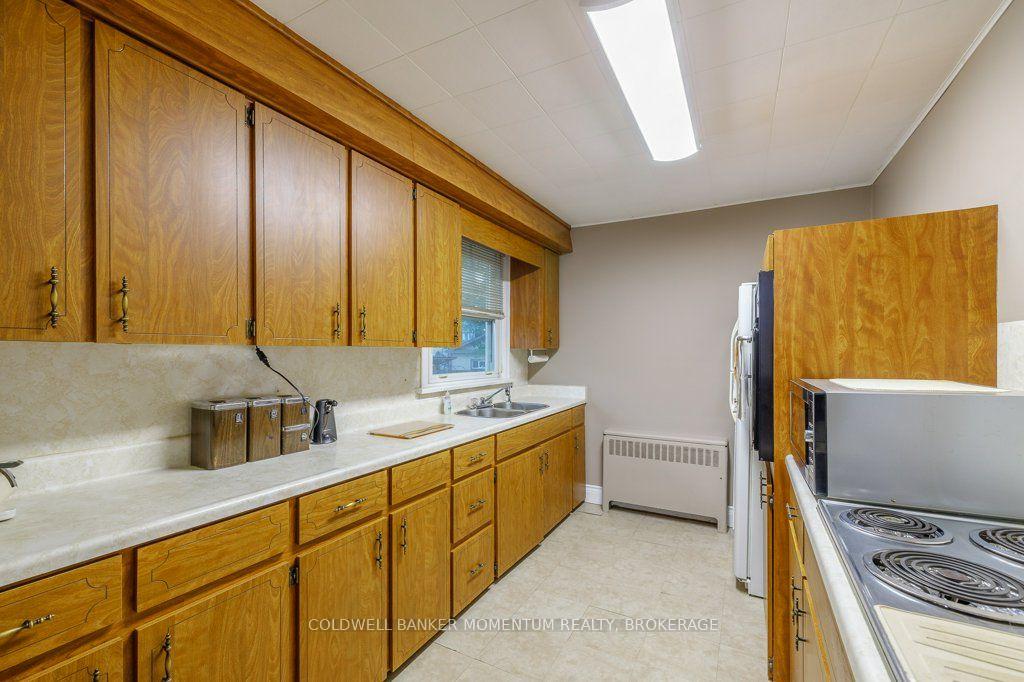 Photo 13 of 25 Clayburn Avenue, St. Catharines, Oakdale — HOMEH
