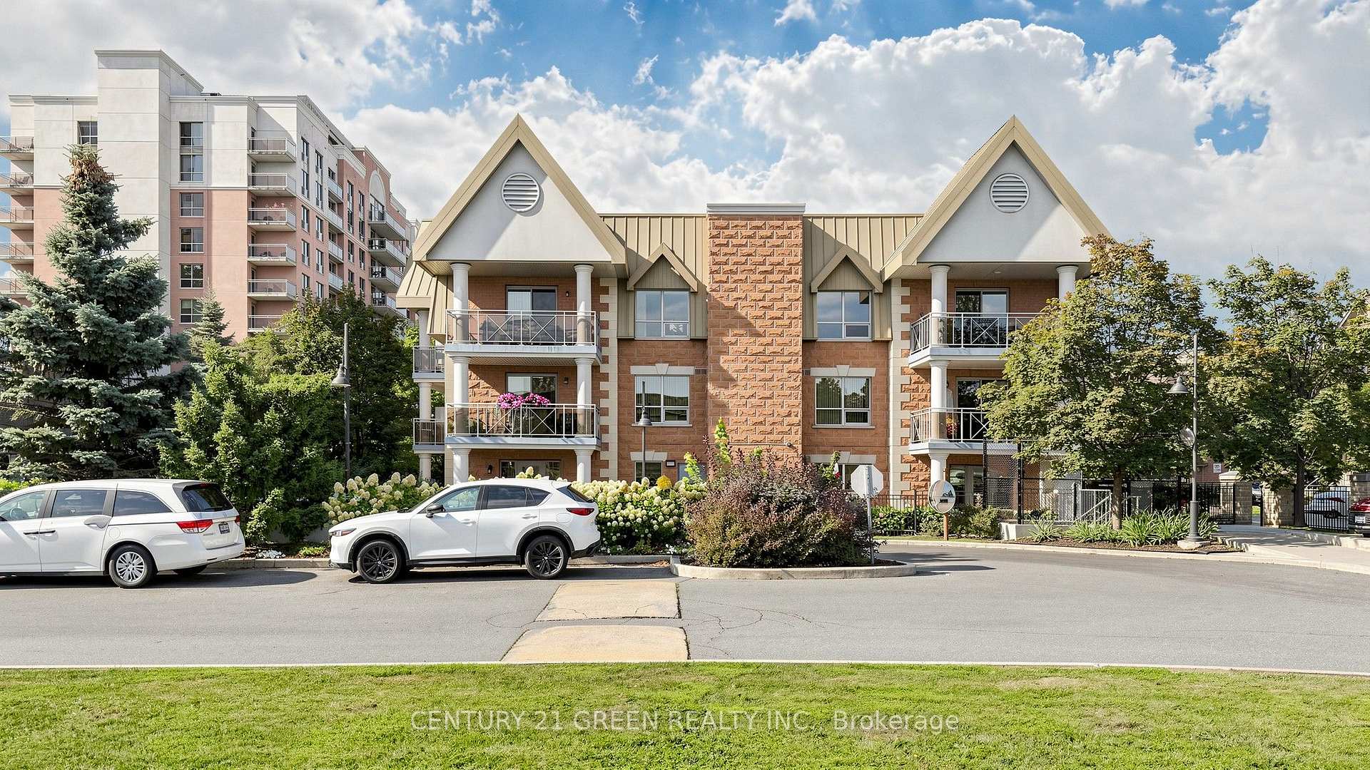 Front of Unit 311, 830 Scollard Court