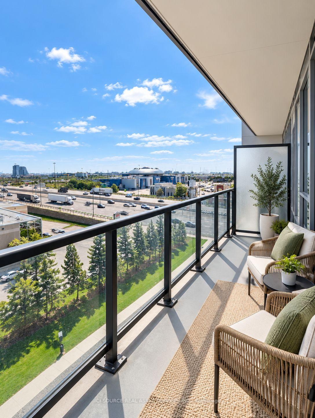 Photo 5 of Unit 514, 3600 Highway 7, Vaughan, Vaughan Corporate Centre — HOMEH