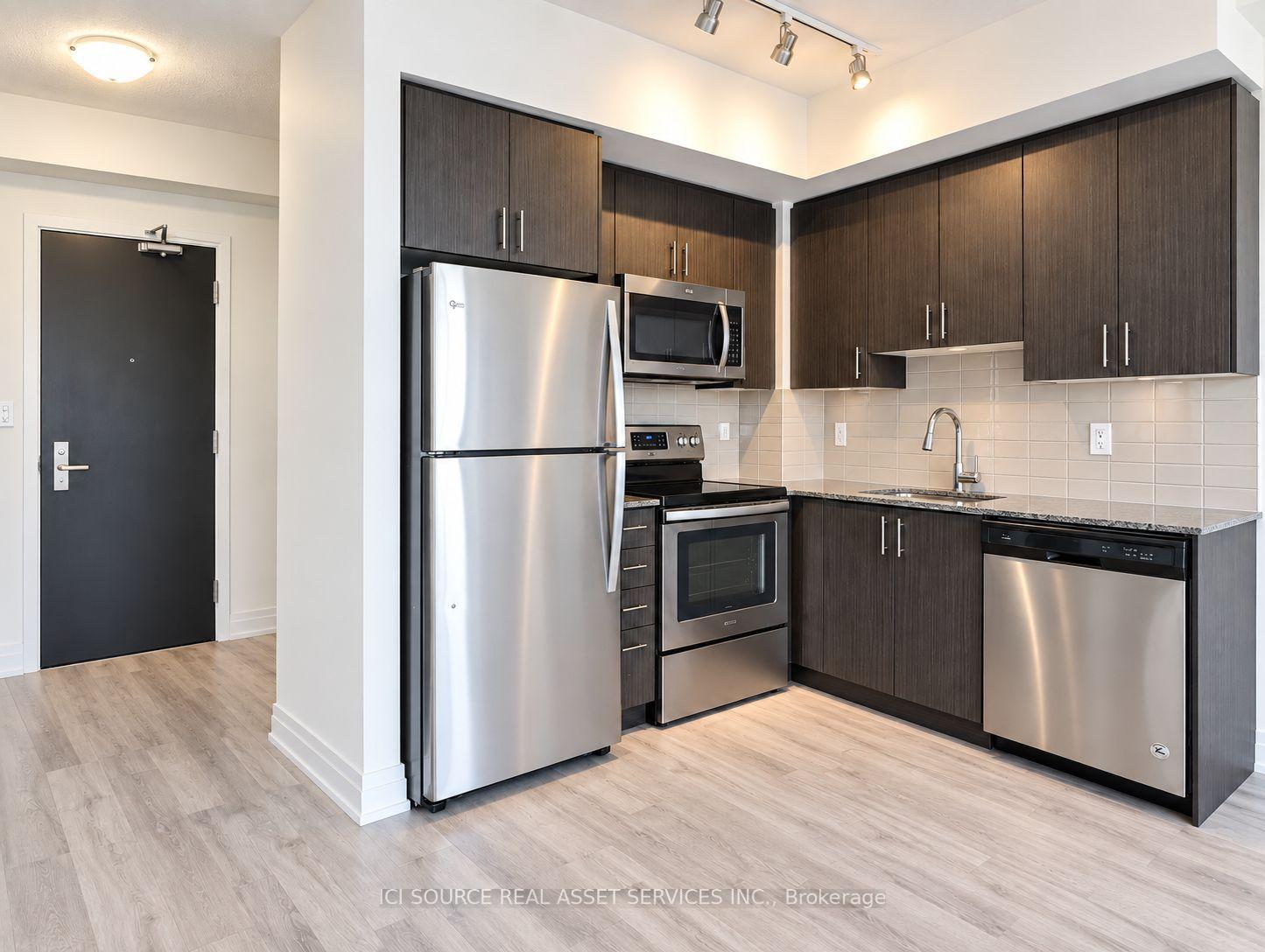 Photo 11 of Unit 514, 3600 Highway 7, Vaughan, Vaughan Corporate Centre — HOMEH