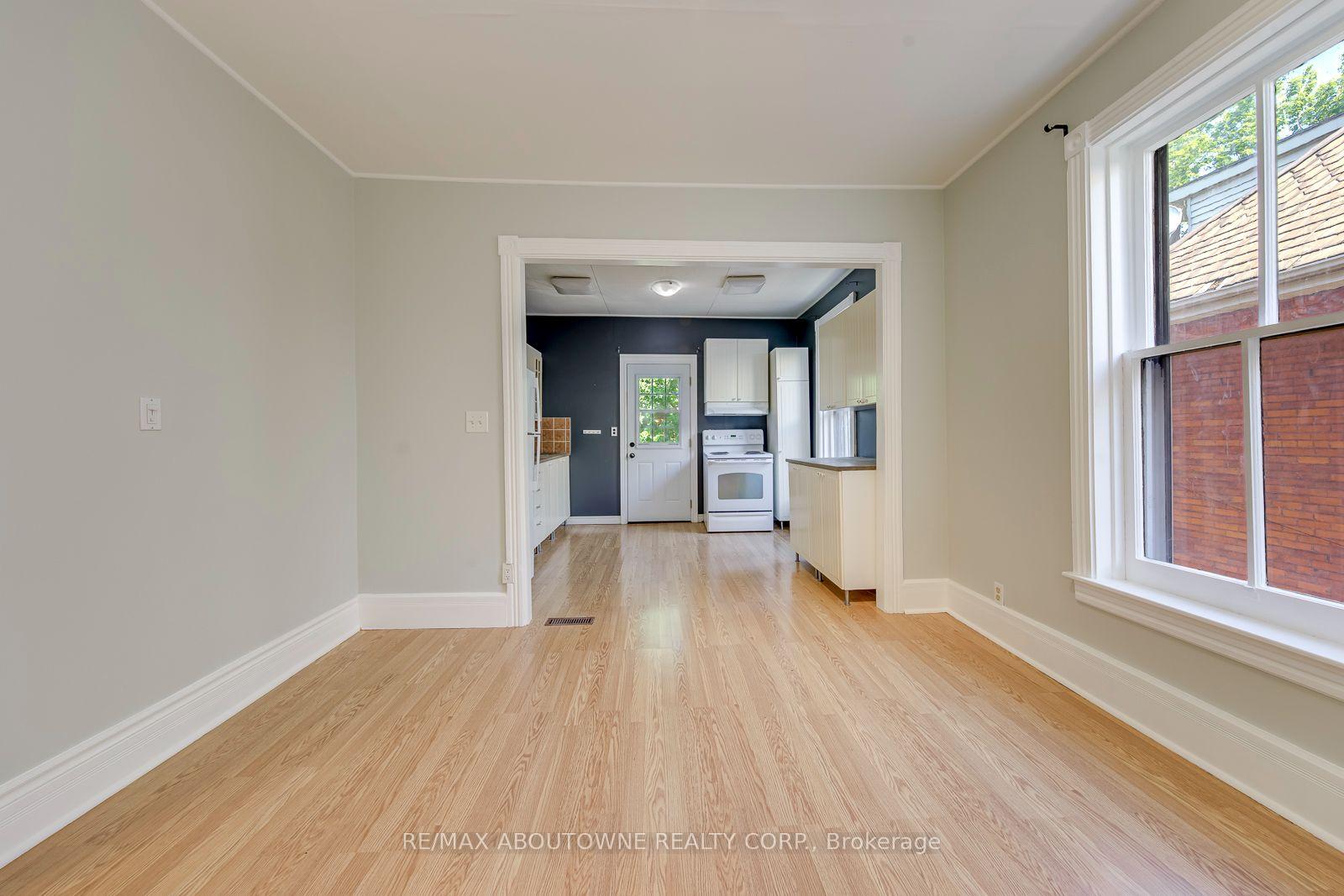 Photo 32 of 100 Grant Avenue, Hamilton, Stinson — HOMEH