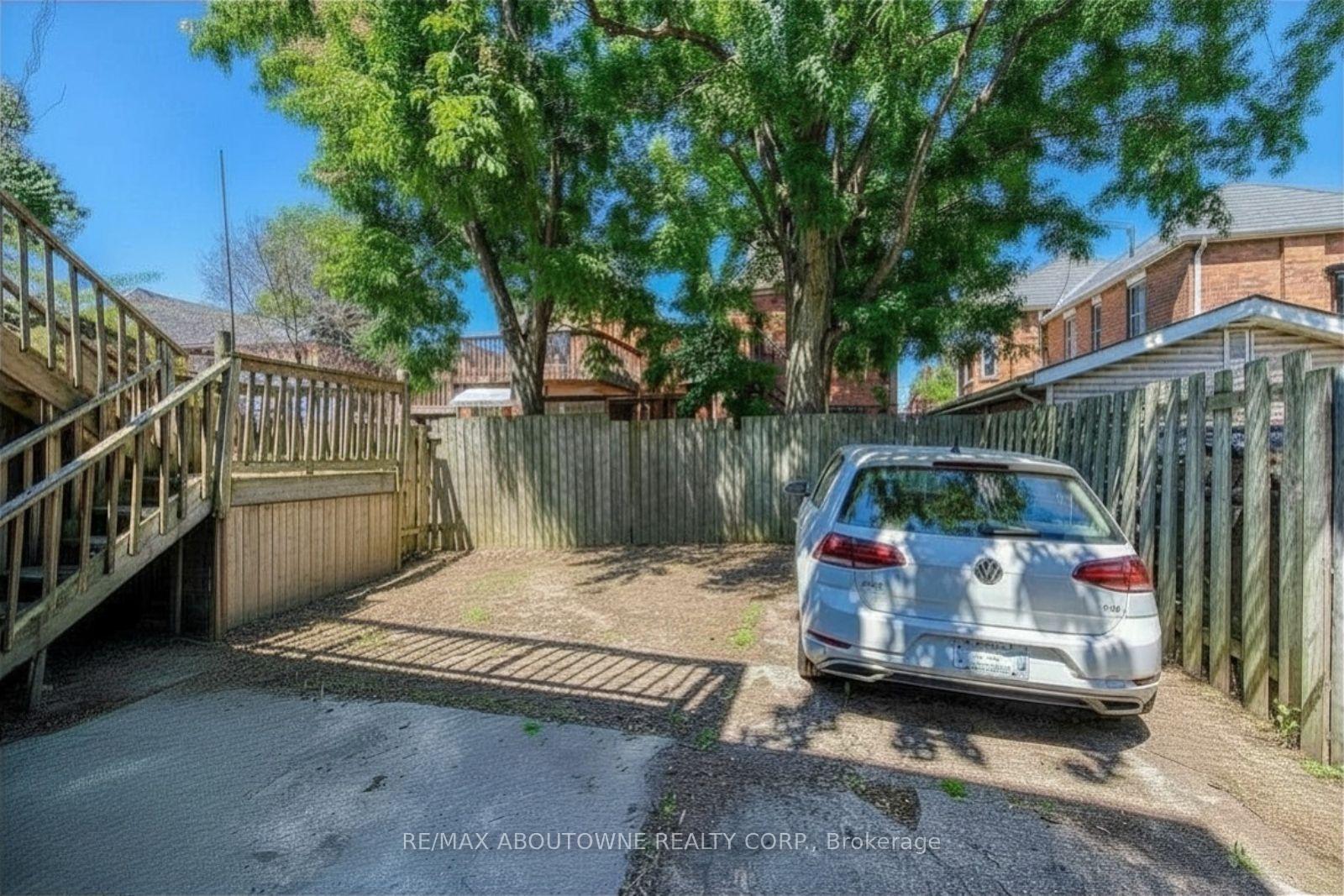 Photo 49 of 100 Grant Avenue, Hamilton, Stinson — HOMEH
