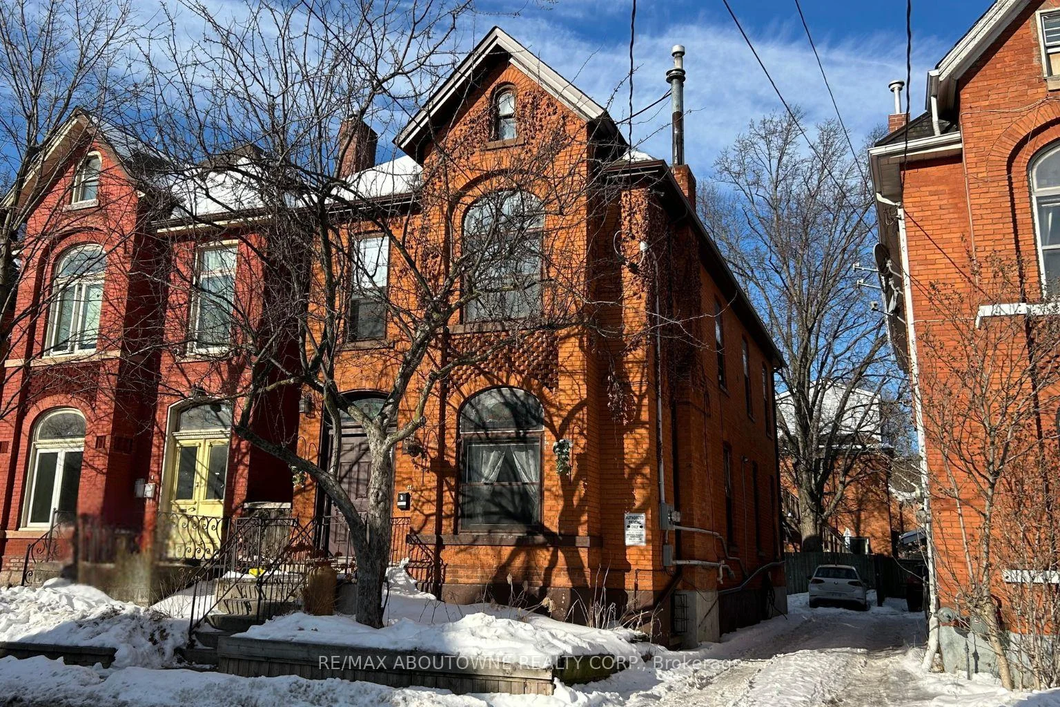 Photo 2 of 100 Grant Avenue, Hamilton, Stinson — HOMEH