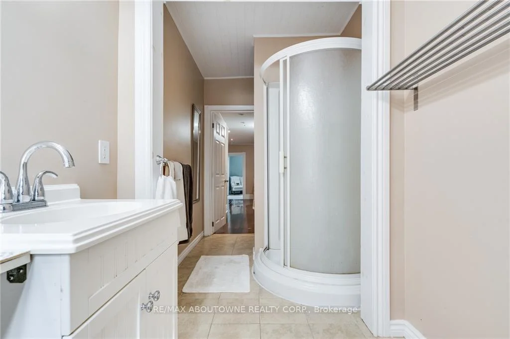 Photo 21 of 100 Grant Avenue, Hamilton, Stinson — HOMEH
