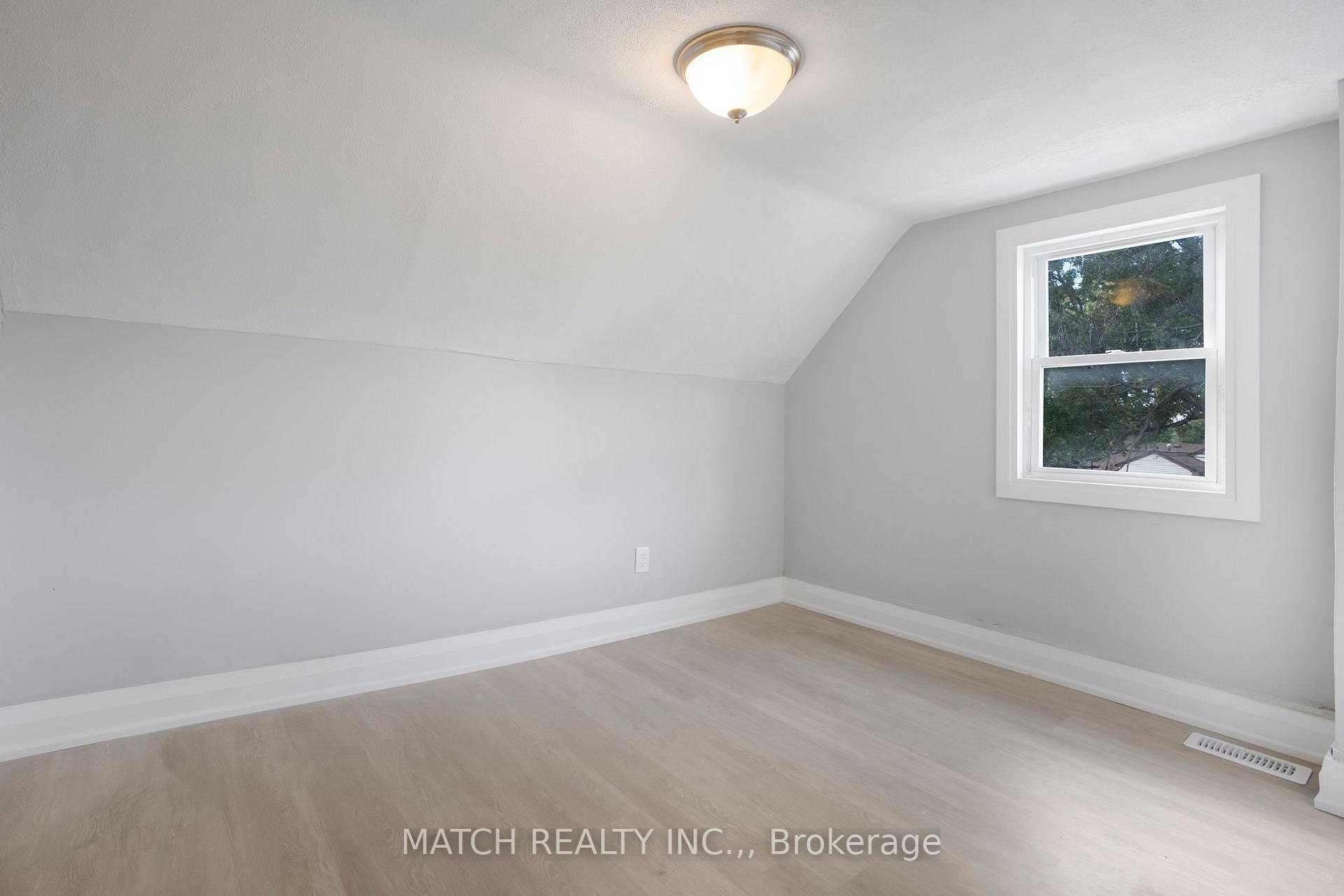 Photo 22 of 87 Gray Street, Chatham-Kent, Chatham — HOMEH
