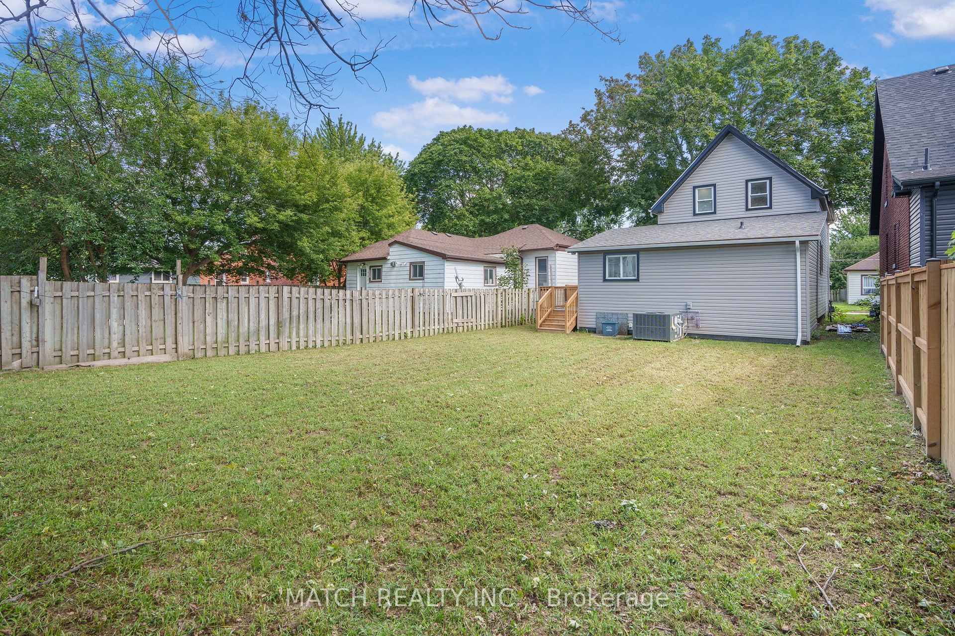 Photo 33 of 87 Gray Street, Chatham-Kent, Chatham — HOMEH