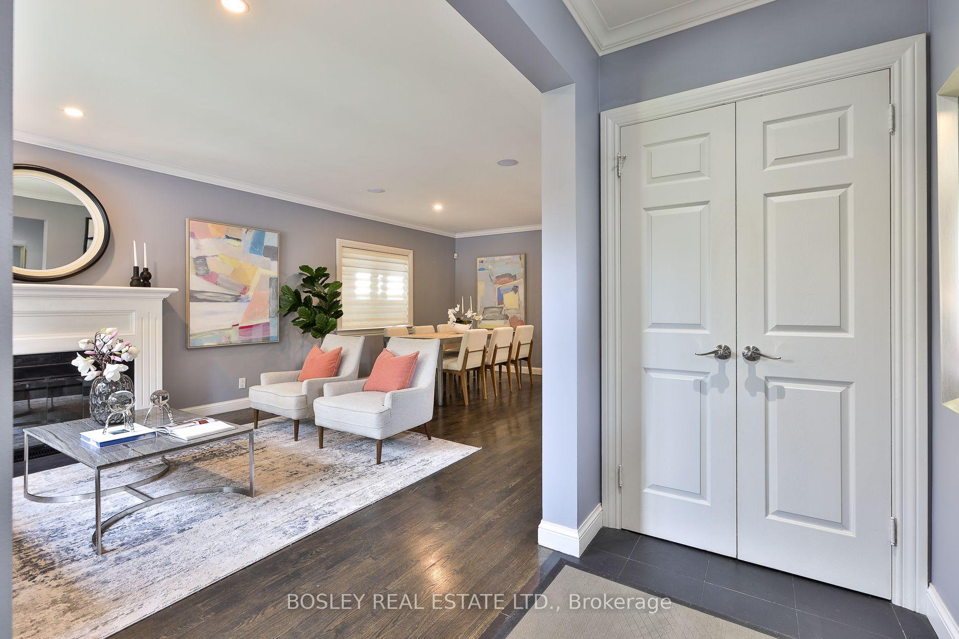 Photo 2 of 27 Cameron Crescent, Toronto, Leaside — HOMEH