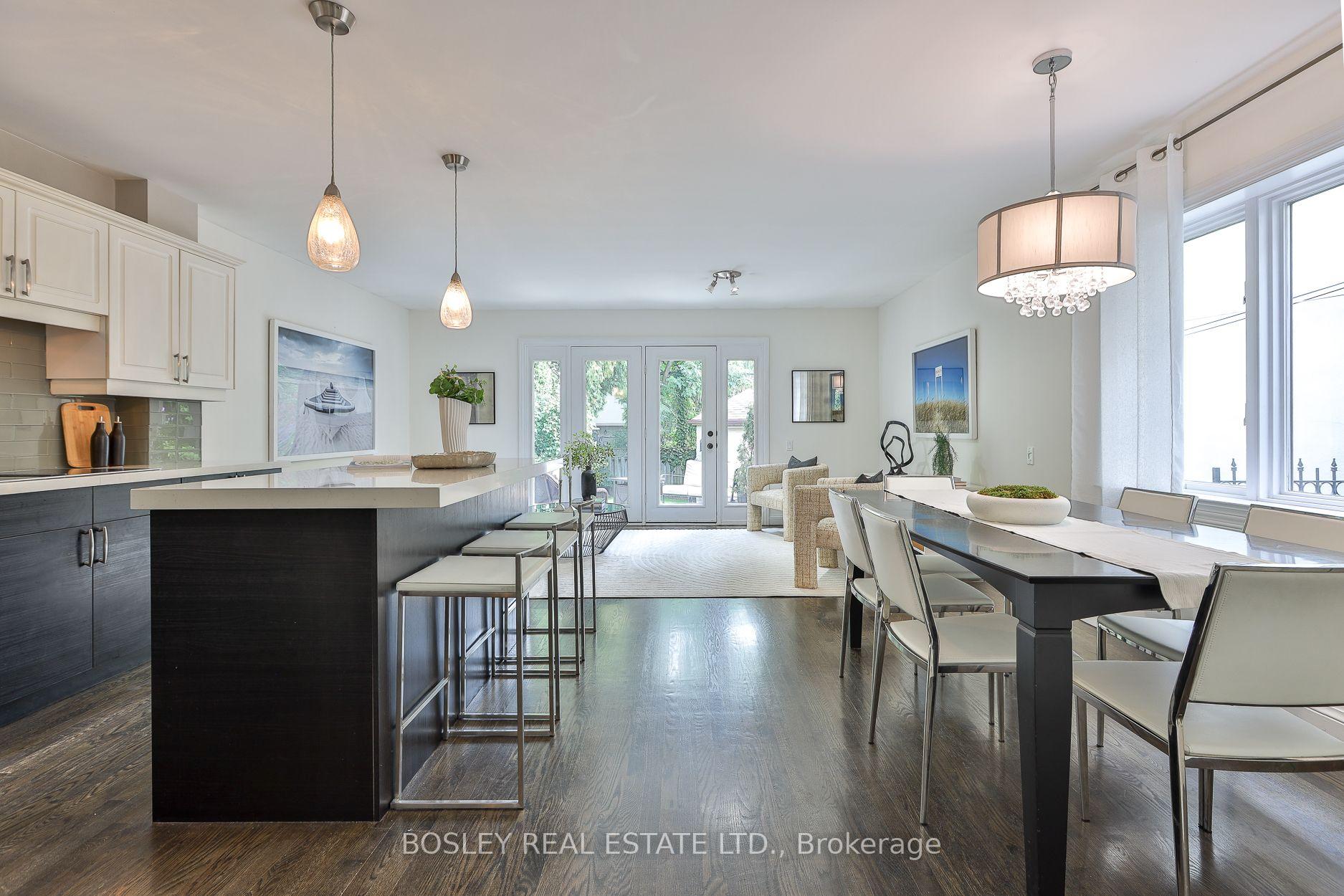 Photo 11 of 27 Cameron Crescent, Toronto, Leaside — HOMEH
