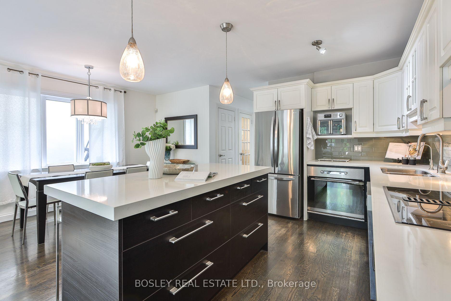 Photo 16 of 27 Cameron Crescent, Toronto, Leaside — HOMEH