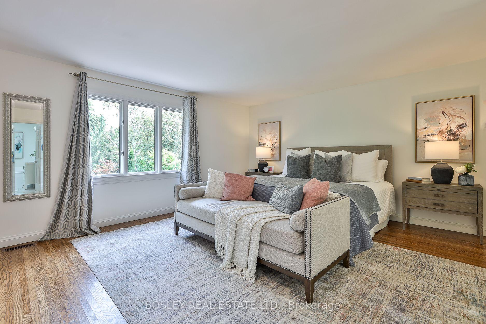 Photo 23 of 27 Cameron Crescent, Toronto, Leaside — HOMEH