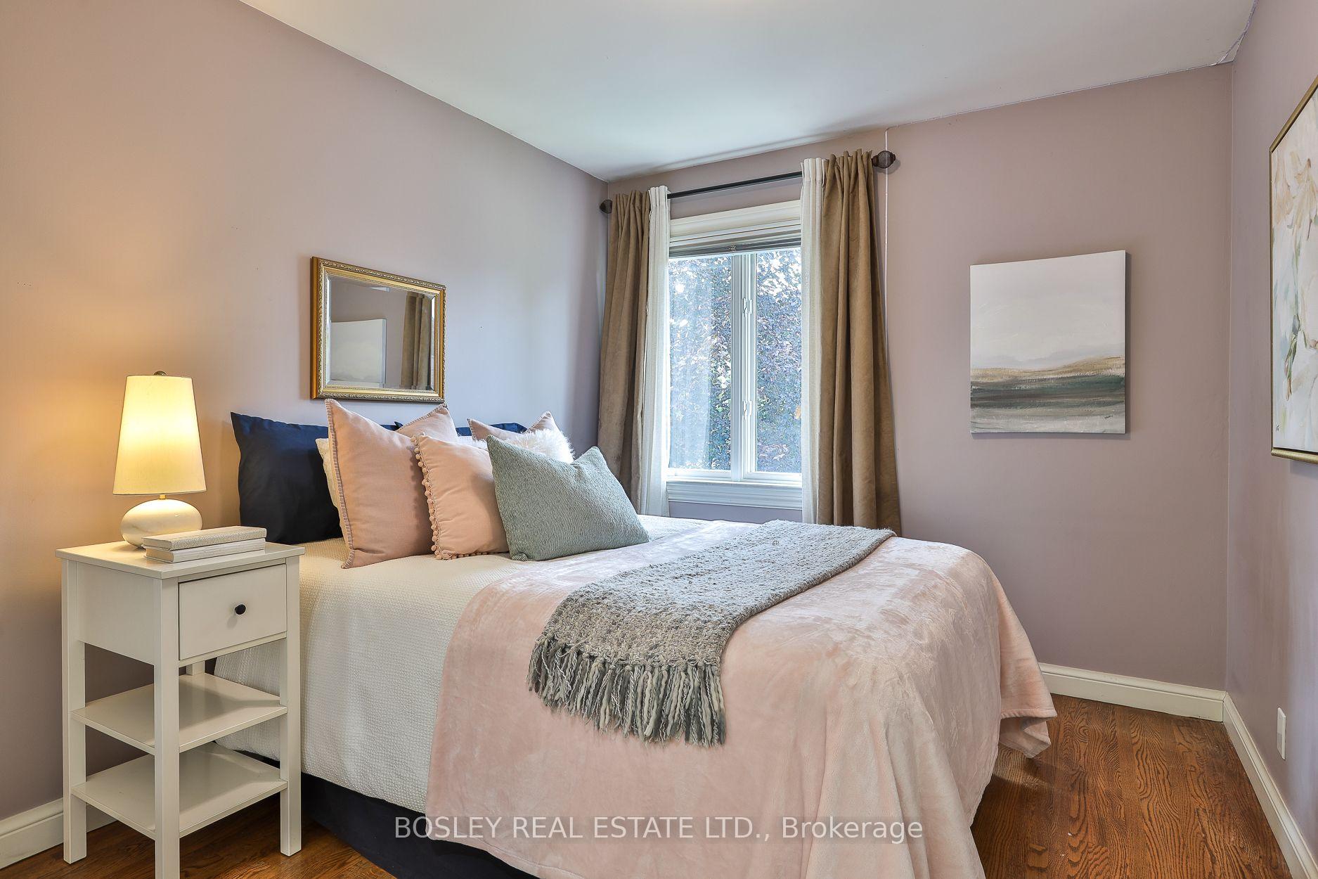 Photo 30 of 27 Cameron Crescent, Toronto, Leaside — HOMEH
