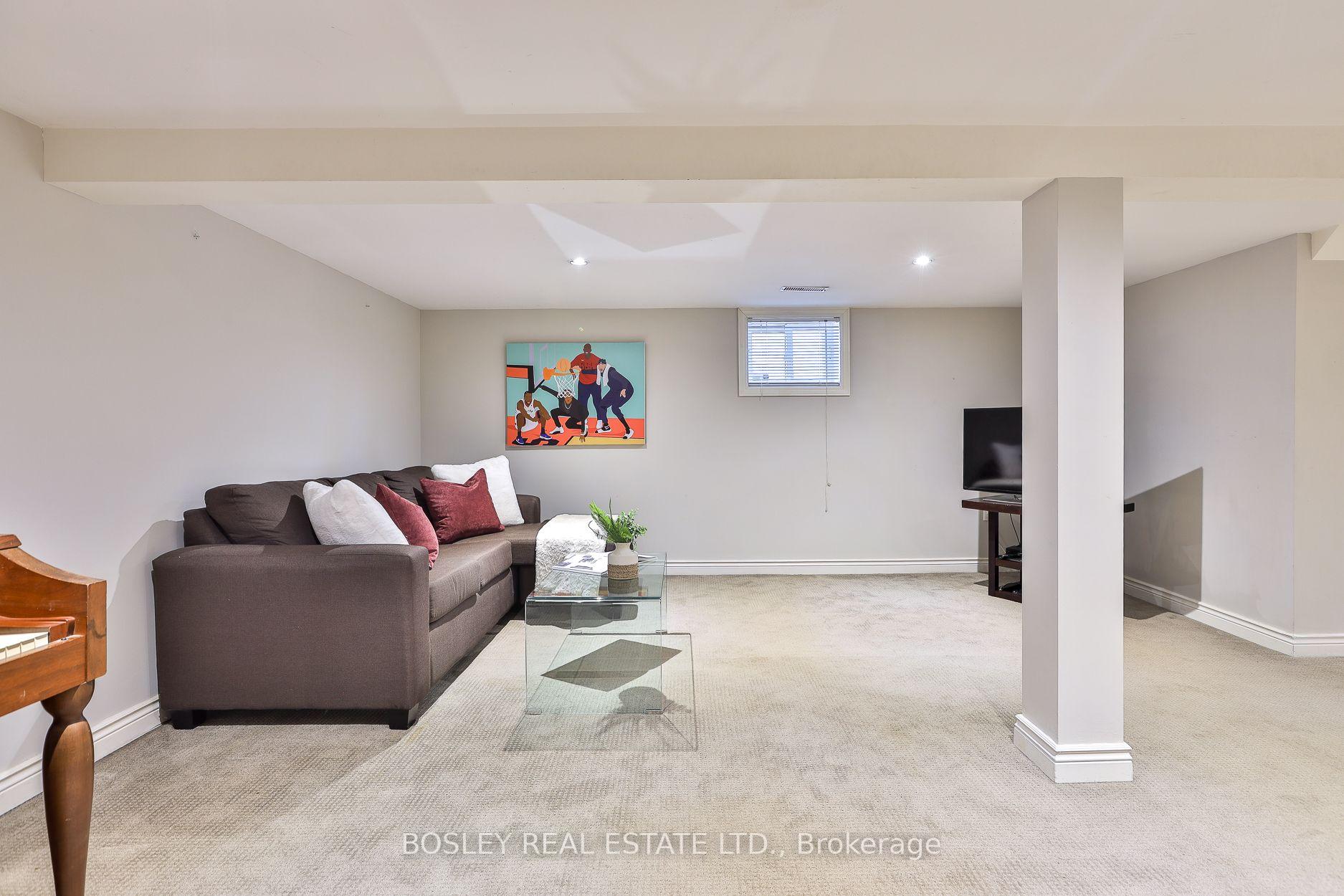 Photo 37 of 27 Cameron Crescent, Toronto, Leaside — HOMEH