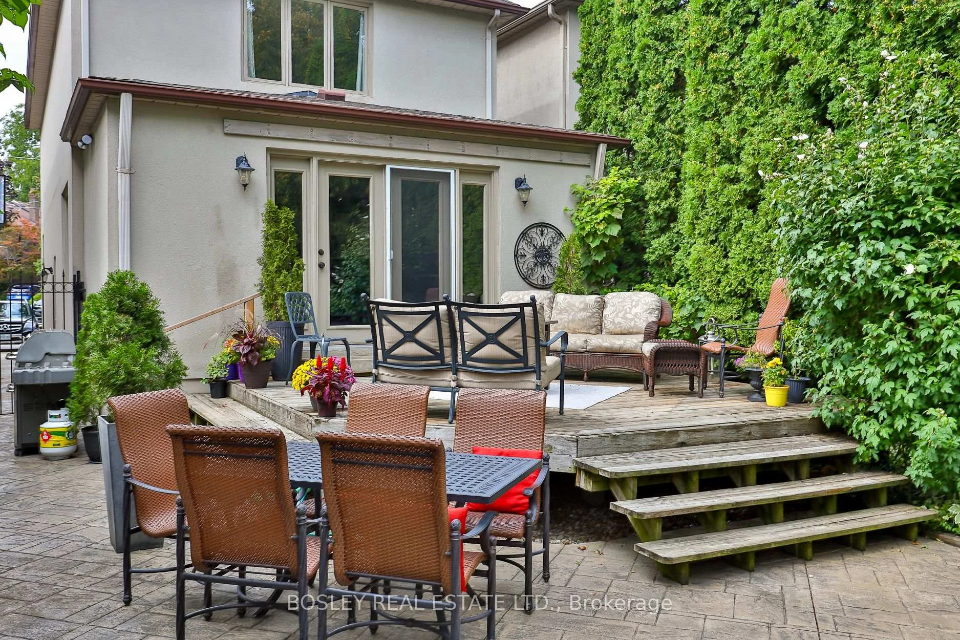 Photo 46 of 27 Cameron Crescent, Toronto, Leaside — HOMEH