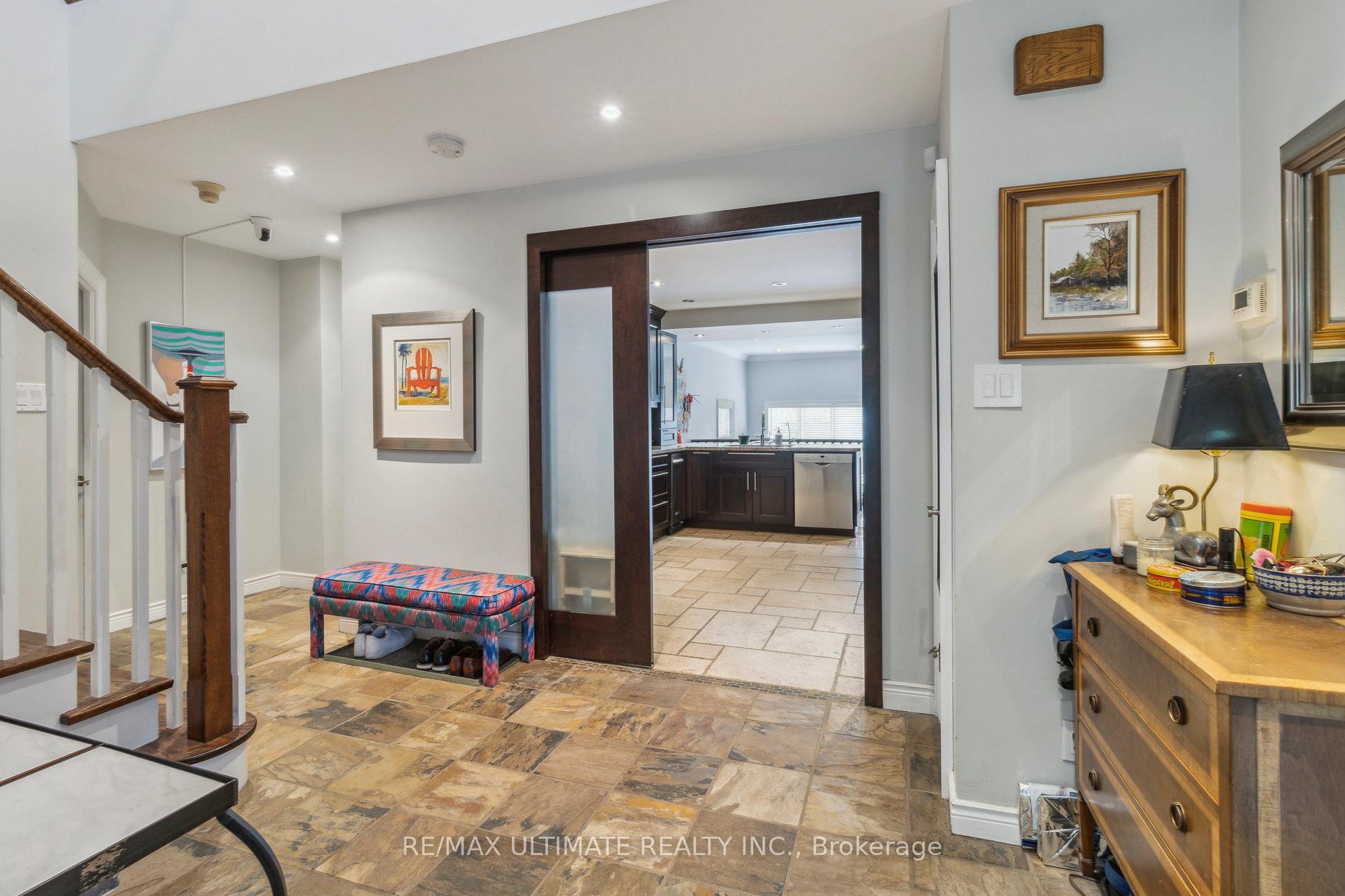 Photo 4 of 181 Bayview Heights Drive, Toronto, Leaside — HOMEH