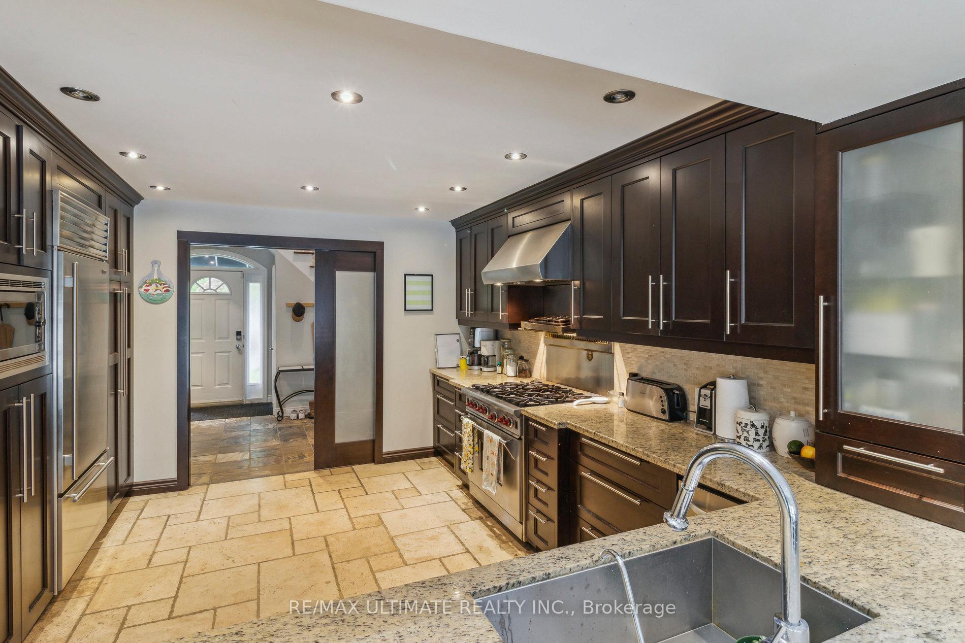 Photo 6 of 181 Bayview Heights Drive, Toronto, Leaside — HOMEH
