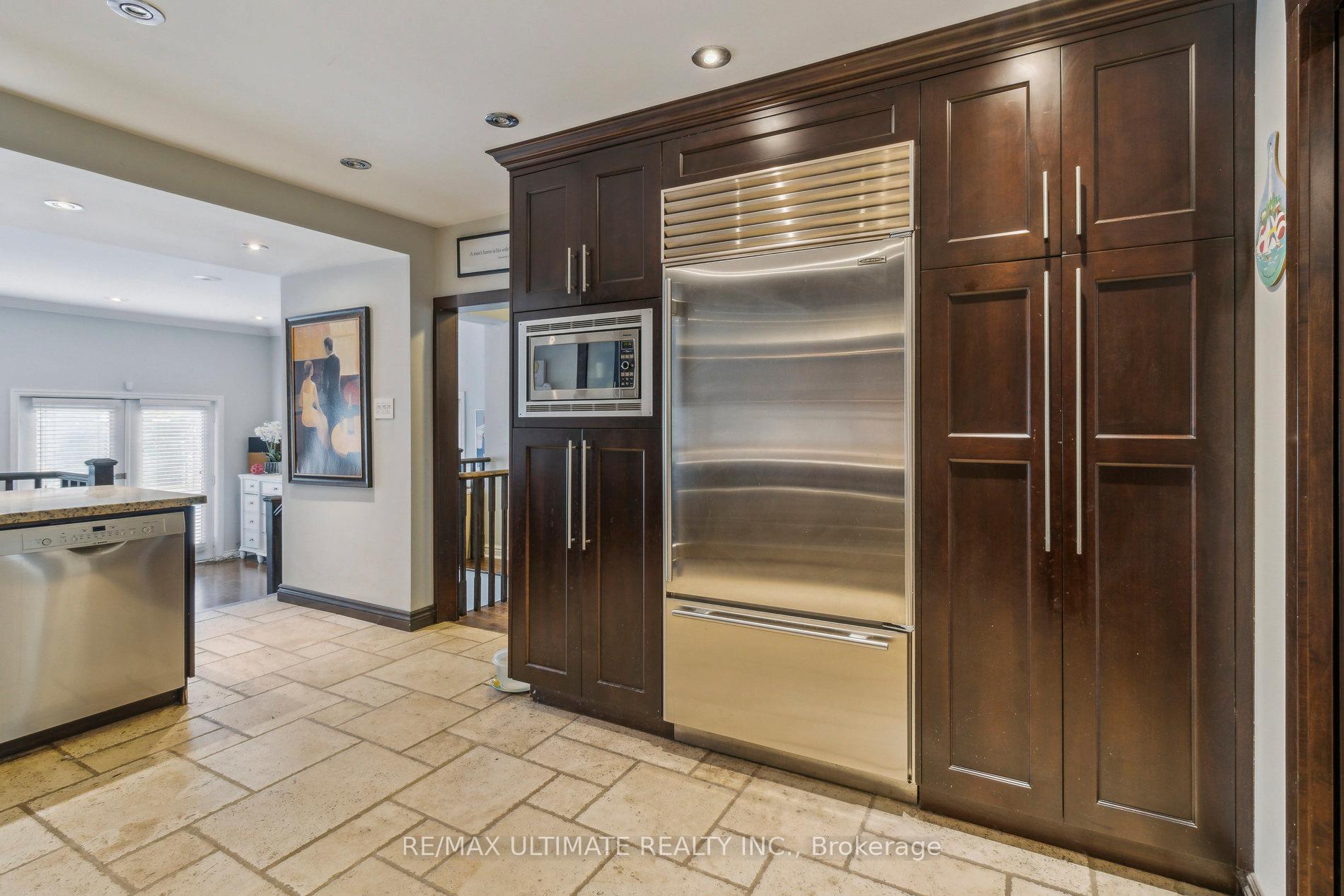 Photo 7 of 181 Bayview Heights Drive, Toronto, Leaside — HOMEH