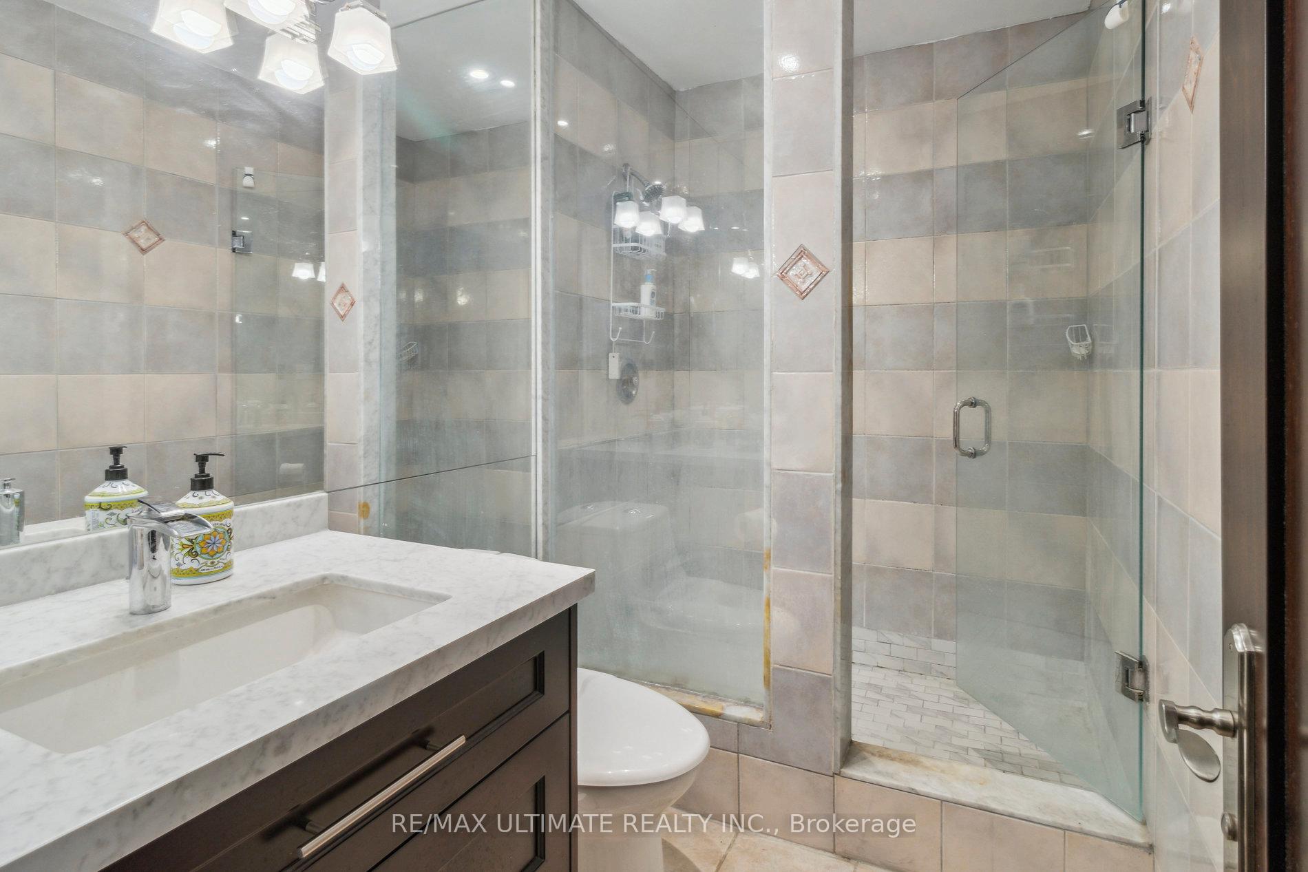 Photo 33 of 181 Bayview Heights Drive, Toronto, Leaside — HOMEH