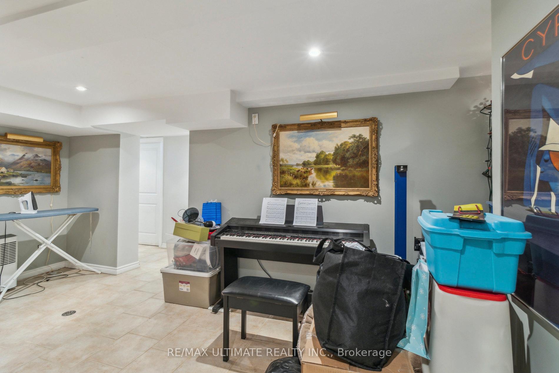 Photo 35 of 181 Bayview Heights Drive, Toronto, Leaside — HOMEH