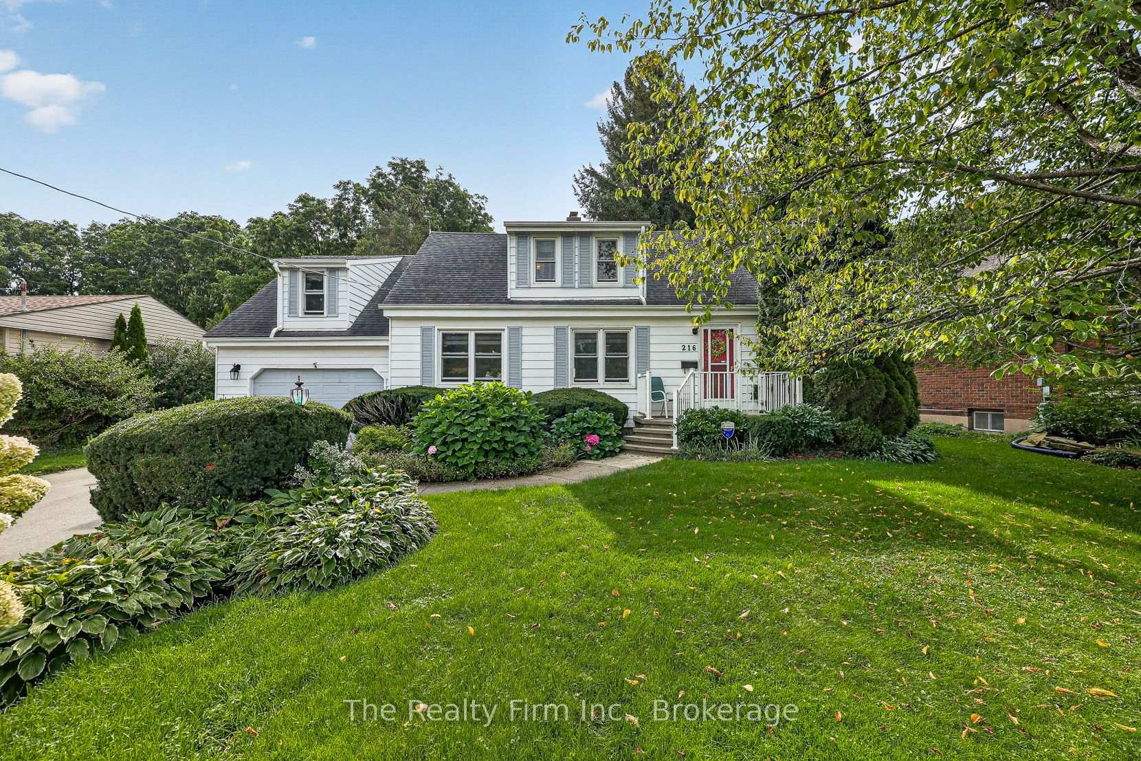 Photo 2 of 216 Bower Hill Road, Woodstock, Woodstock - South — HOMEH
