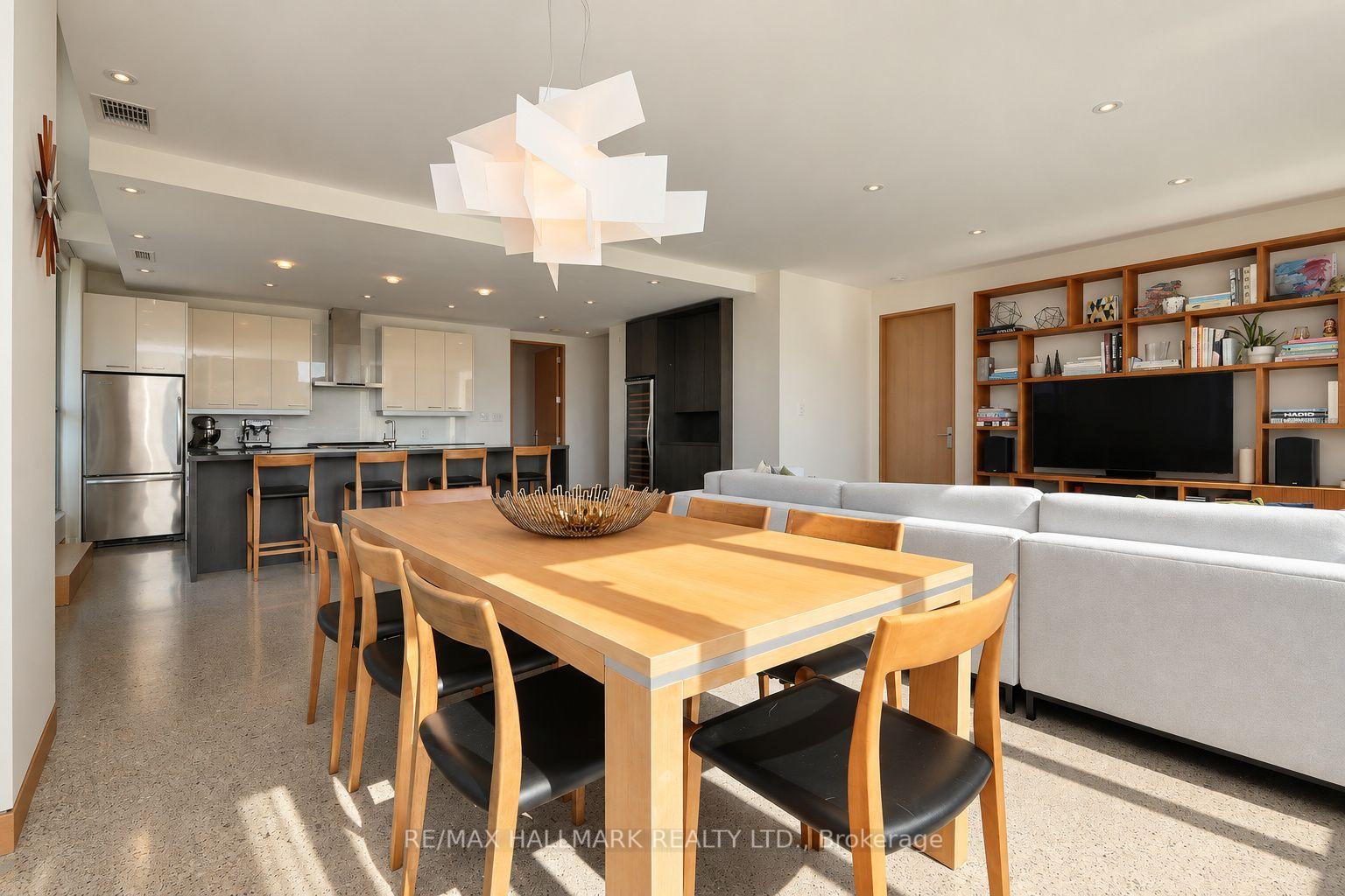Photo 8 of Unit 402, 510 King Street E, Toronto, Moss Park — HOMEH