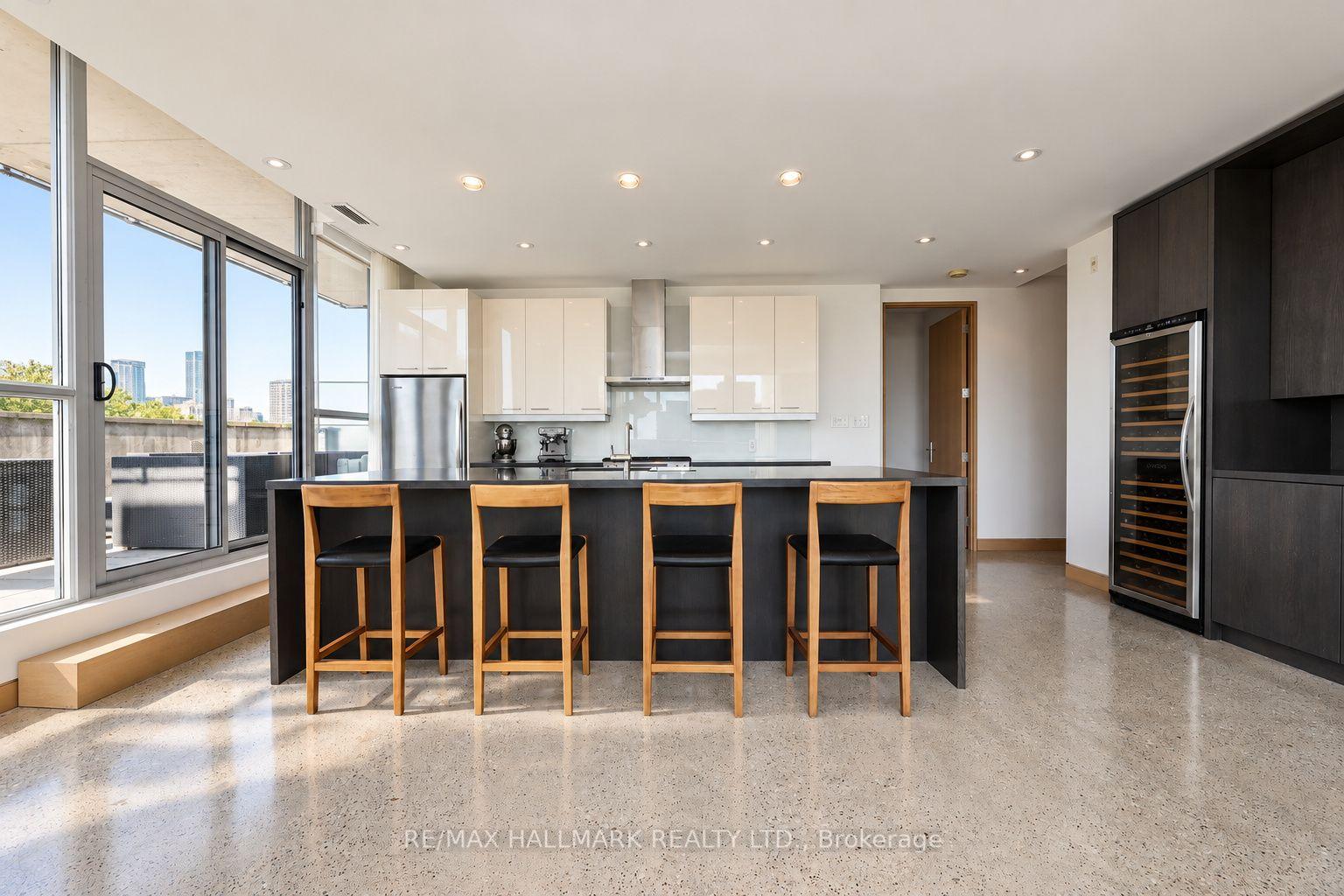 Photo 10 of Unit 402, 510 King Street E, Toronto, Moss Park — HOMEH