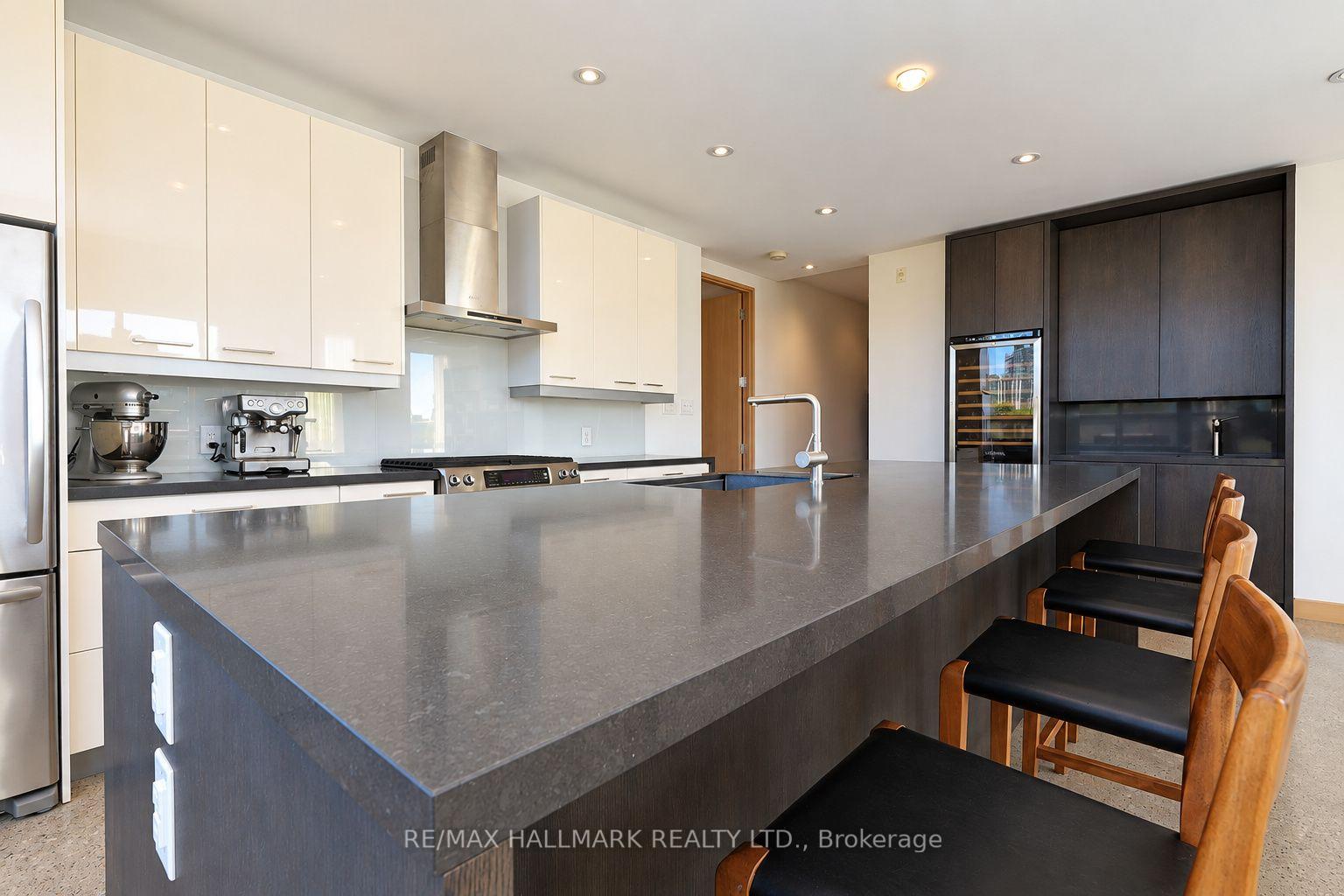 Photo 15 of Unit 402, 510 King Street E, Toronto, Moss Park — HOMEH