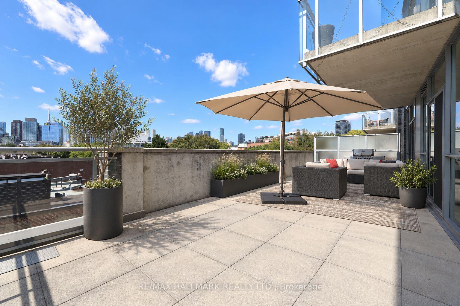 Photo 32 of Unit 402, 510 King Street E, Toronto, Moss Park — HOMEH