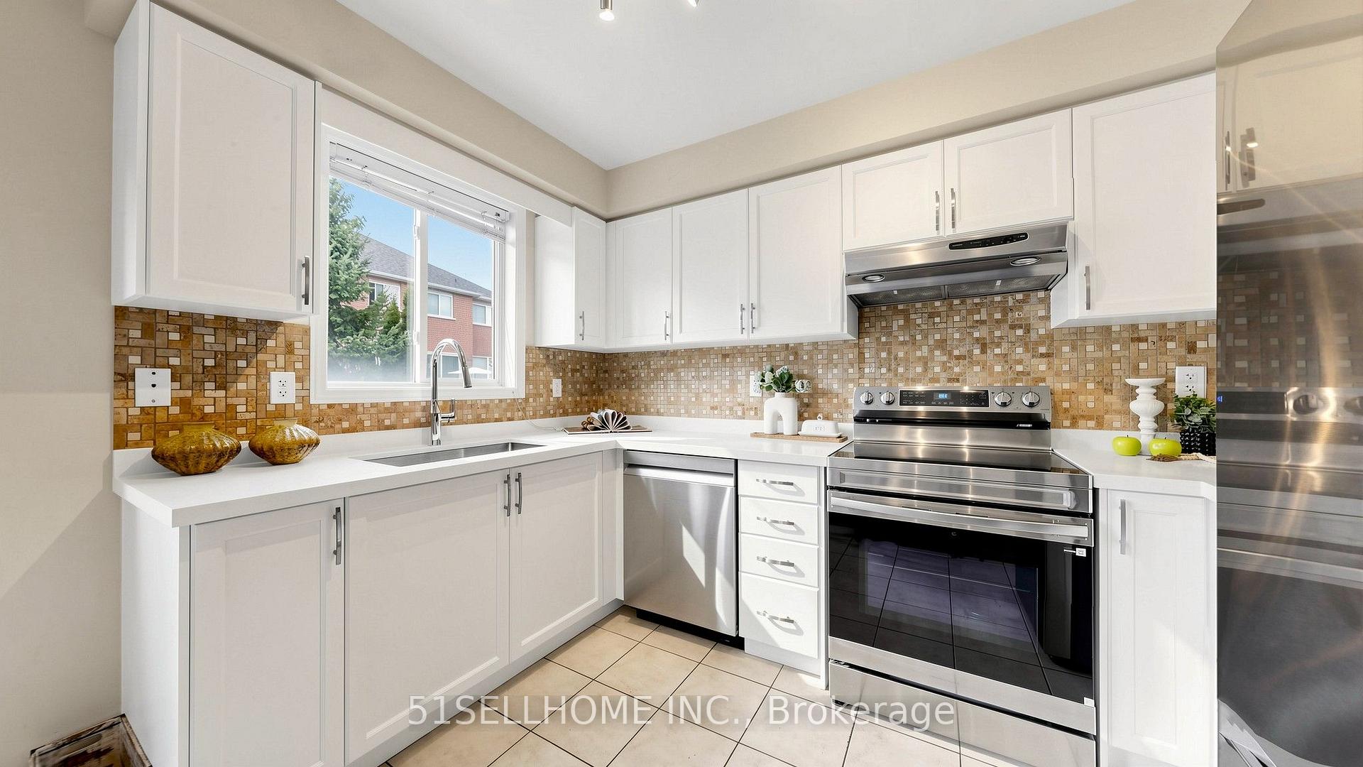 Photo 7 of 3755 Nightstar Drive, Mississauga, Churchill Meadows — HOMEH