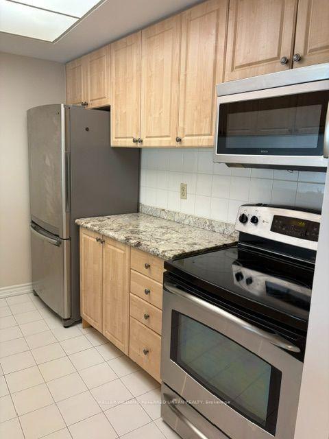 Photo 7 of Unit 409, 77 Harbour Square, Toronto, Waterfront Communities — HOMEH