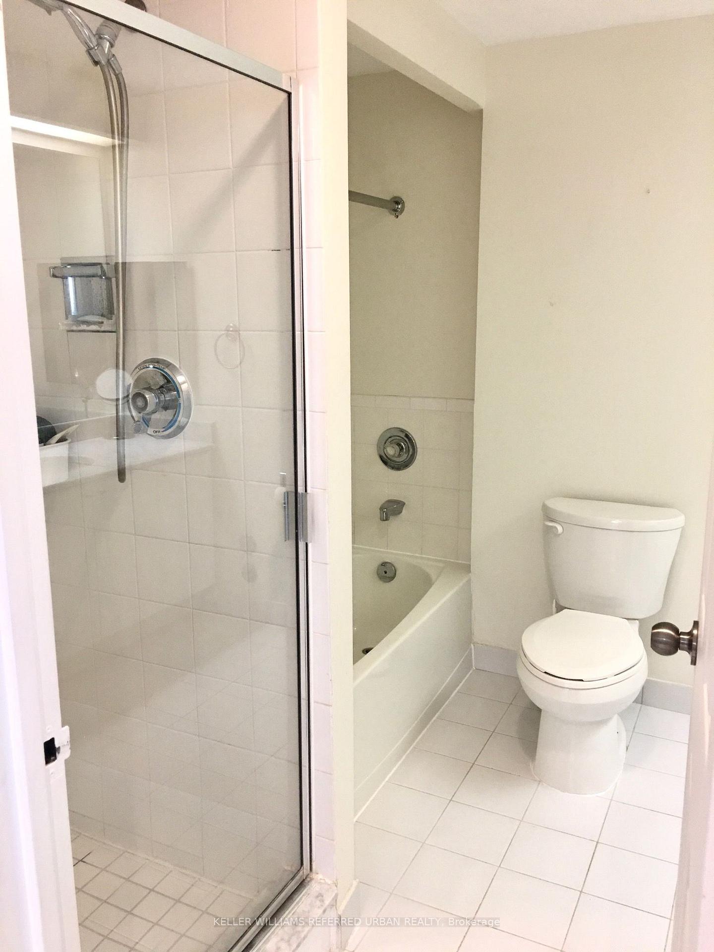Photo 10 of Unit 409, 77 Harbour Square, Toronto, Waterfront Communities — HOMEH