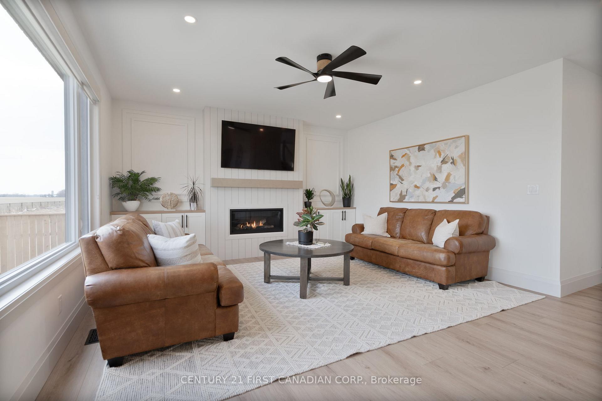 Photo 11 of 24 Postma Crescent, North Middlesex, Ailsa Craig — HOMEH