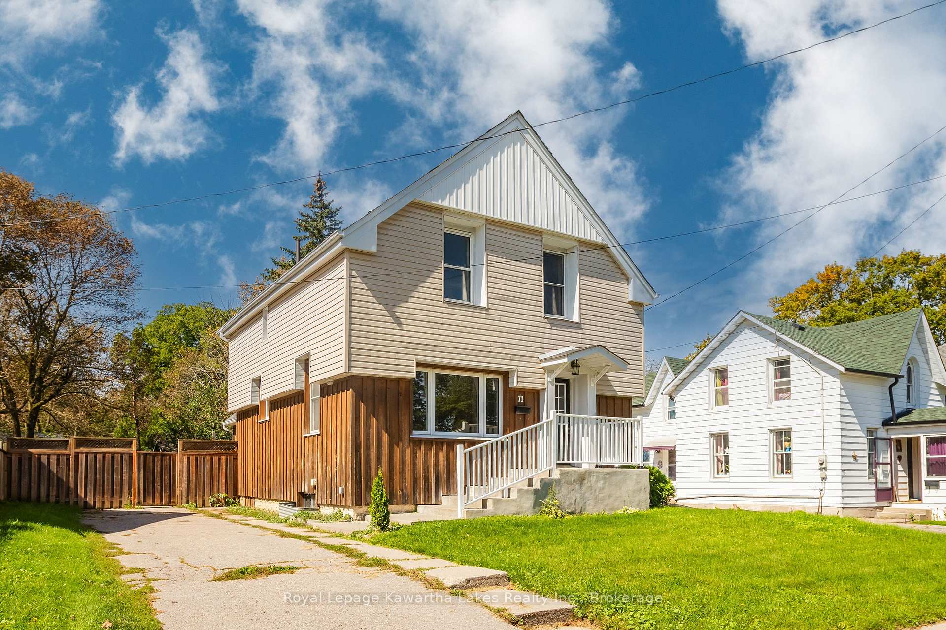 Front of 71 Victoria Avenue N