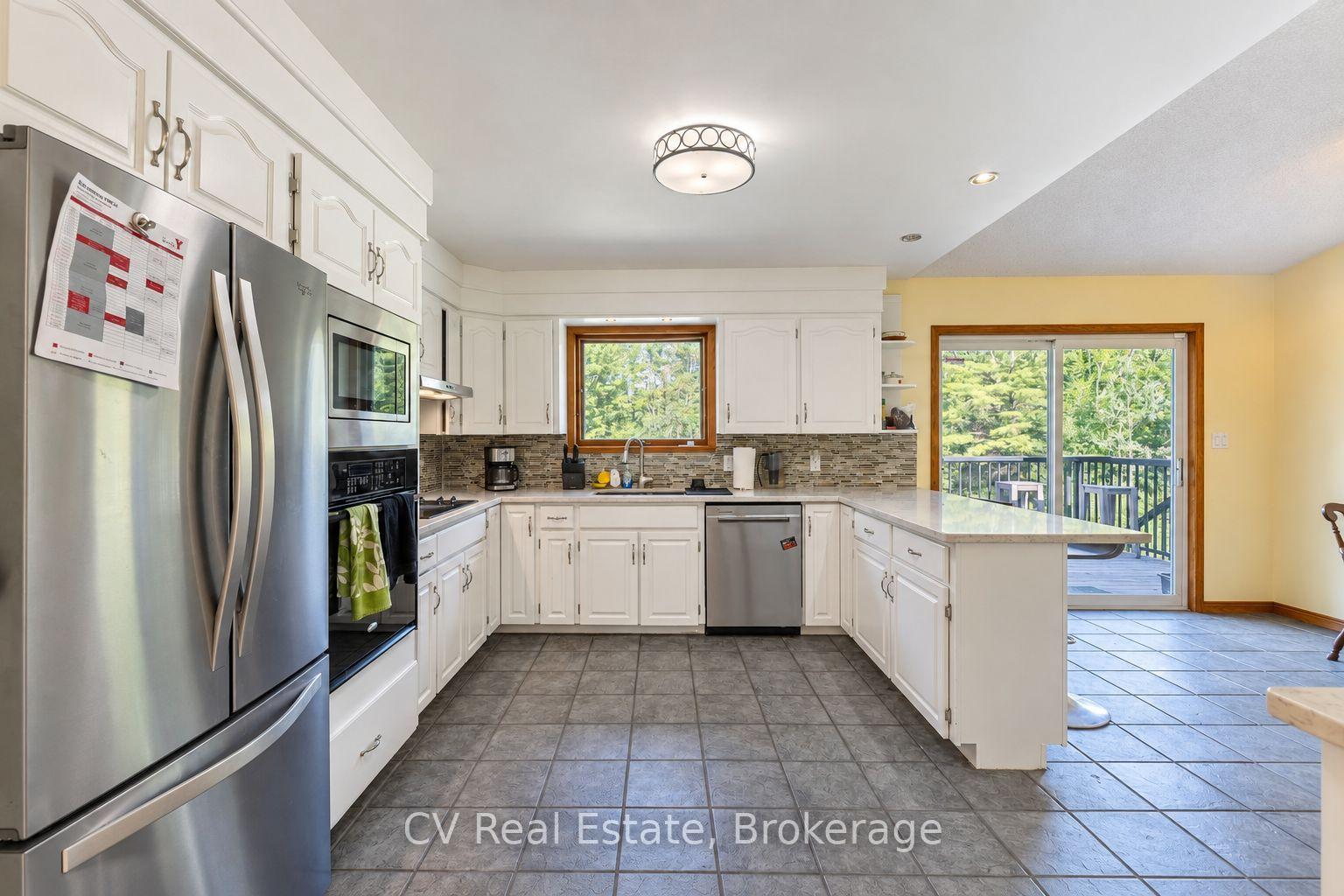 Photo 8 of 1045 Narrows Road, Gravenhurst, Muskoka (S) — HOMEH