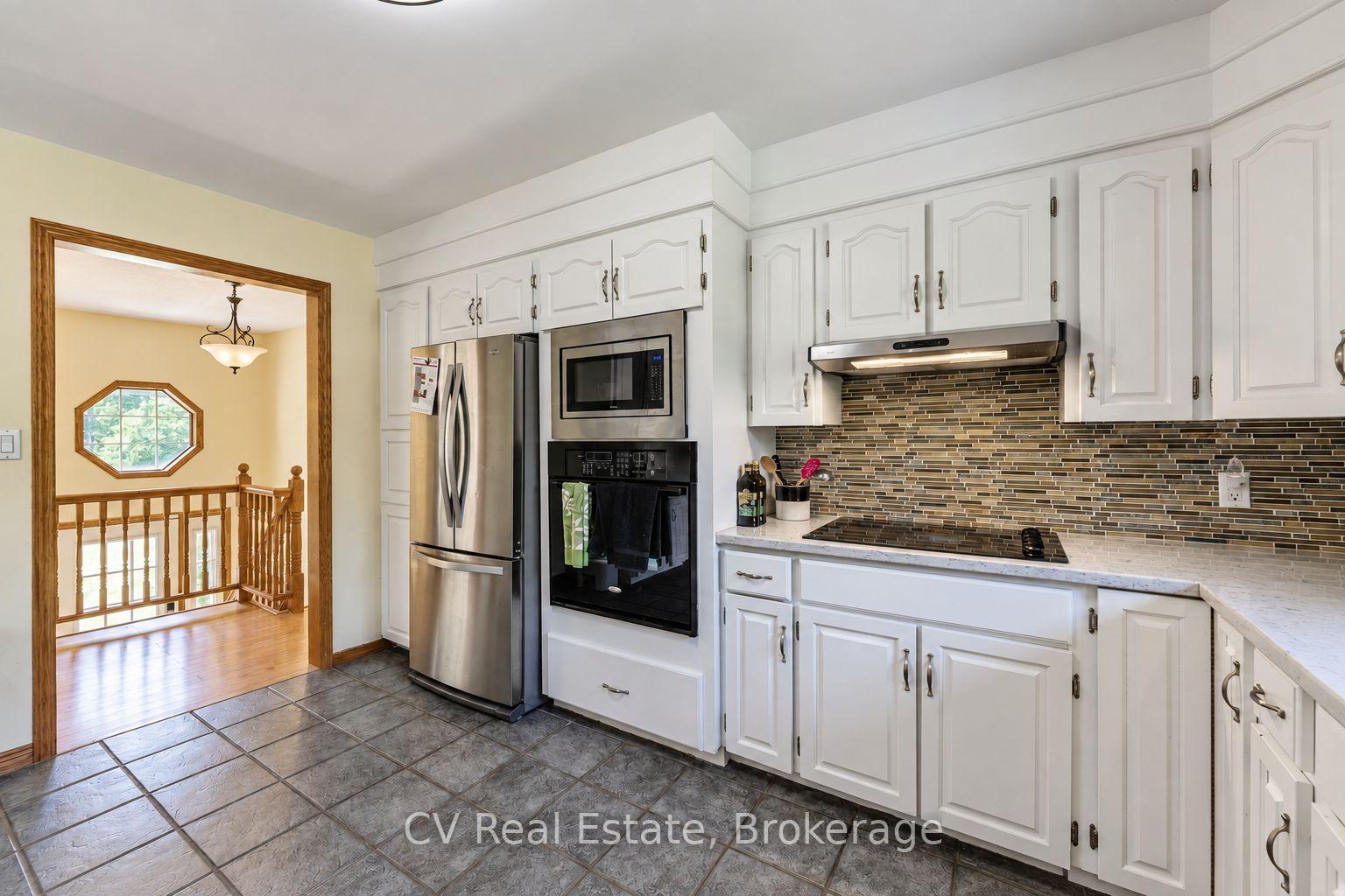 Photo 9 of 1045 Narrows Road, Gravenhurst, Muskoka (S) — HOMEH