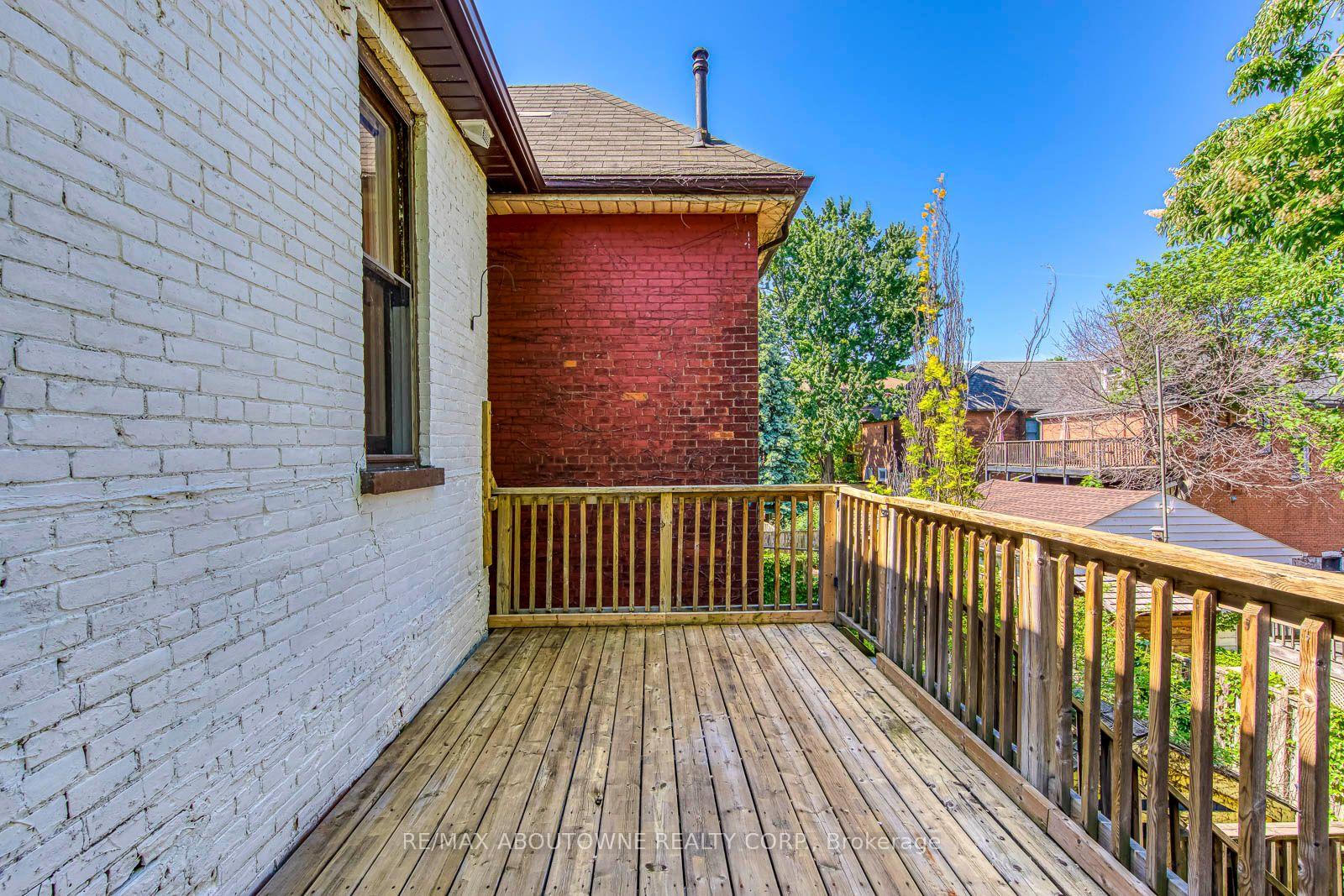 Photo 18 of Unit Unit 2, 100 Grant Avenue, Hamilton, Stinson — HOMEH