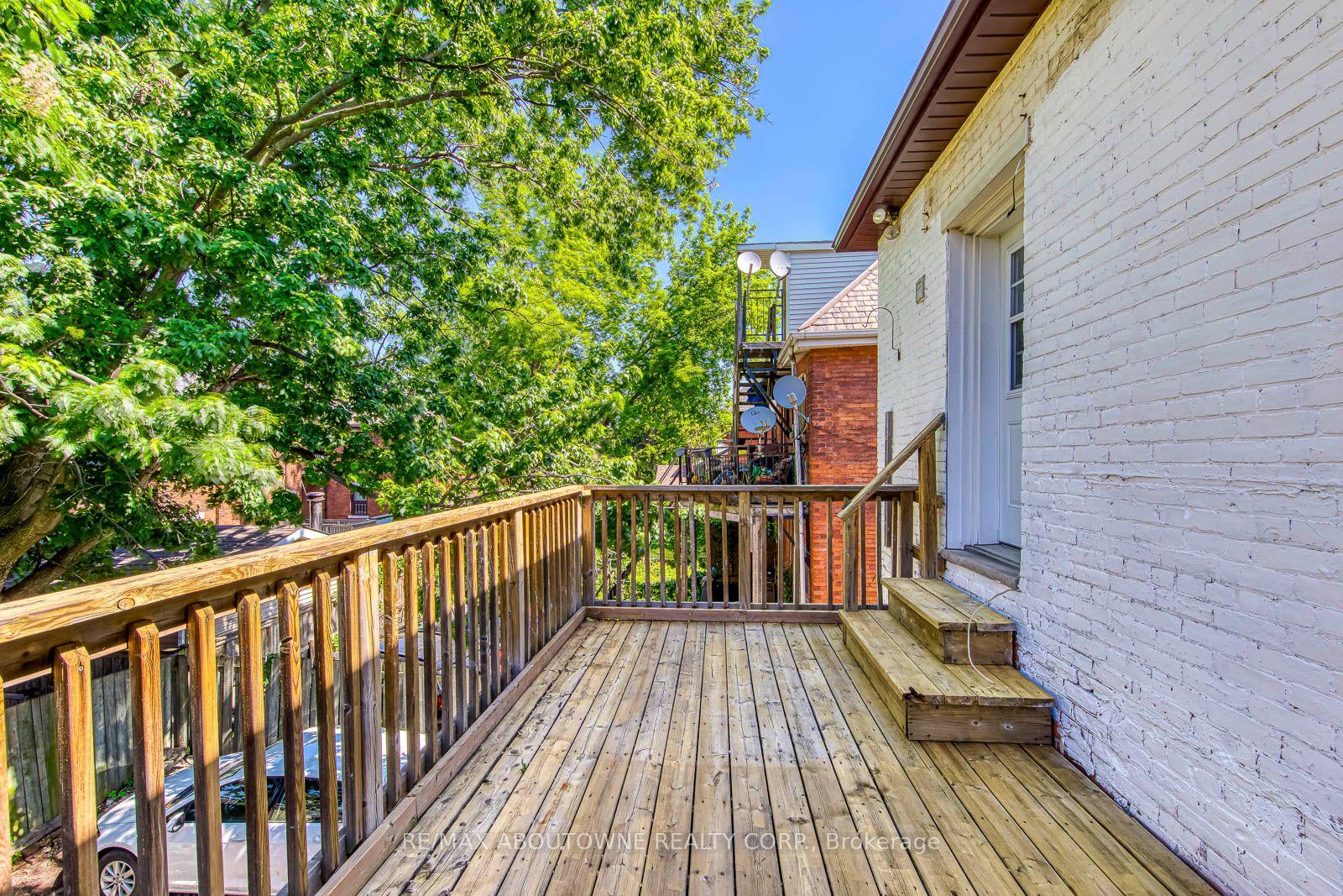 Photo 19 of Unit Unit 2, 100 Grant Avenue, Hamilton, Stinson — HOMEH