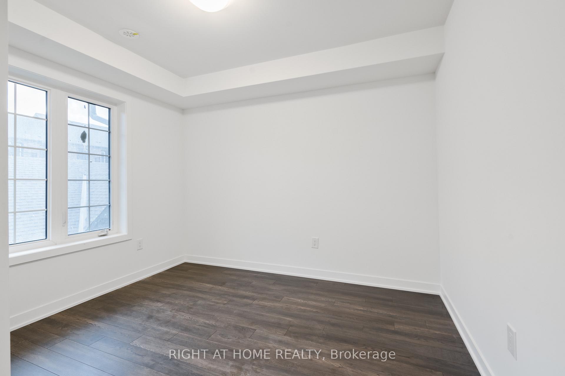 Photo 9 of 13 Selfridge Way, Whitby, Downtown Whitby — HOMEH
