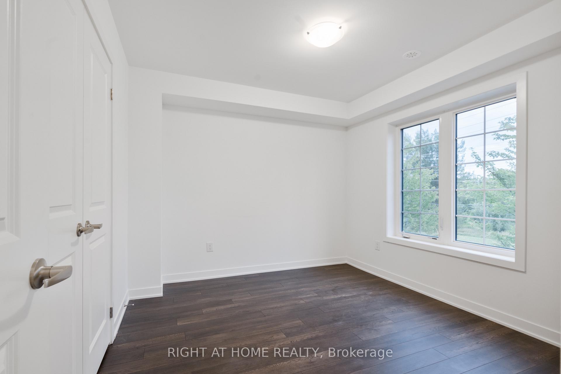 Photo 14 of 13 Selfridge Way, Whitby, Downtown Whitby — HOMEH