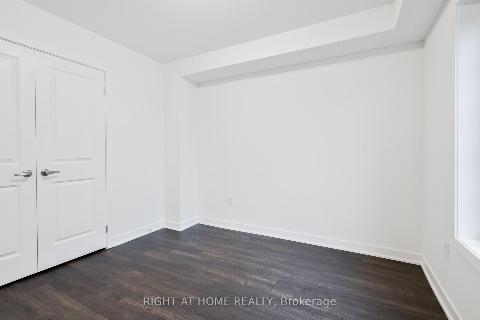 Photo 15 of 13 Selfridge Way, Whitby, Downtown Whitby — HOMEH