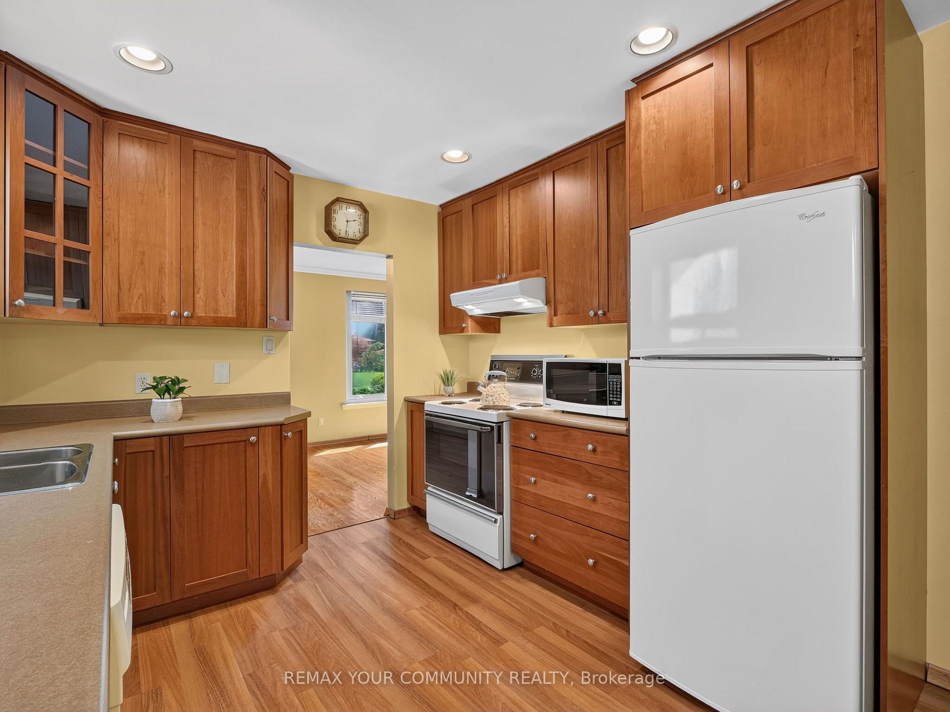 Photo 16 of 64 Kentish Crescent, Scarborough, Agincourt South-Malvern West — HOMEH